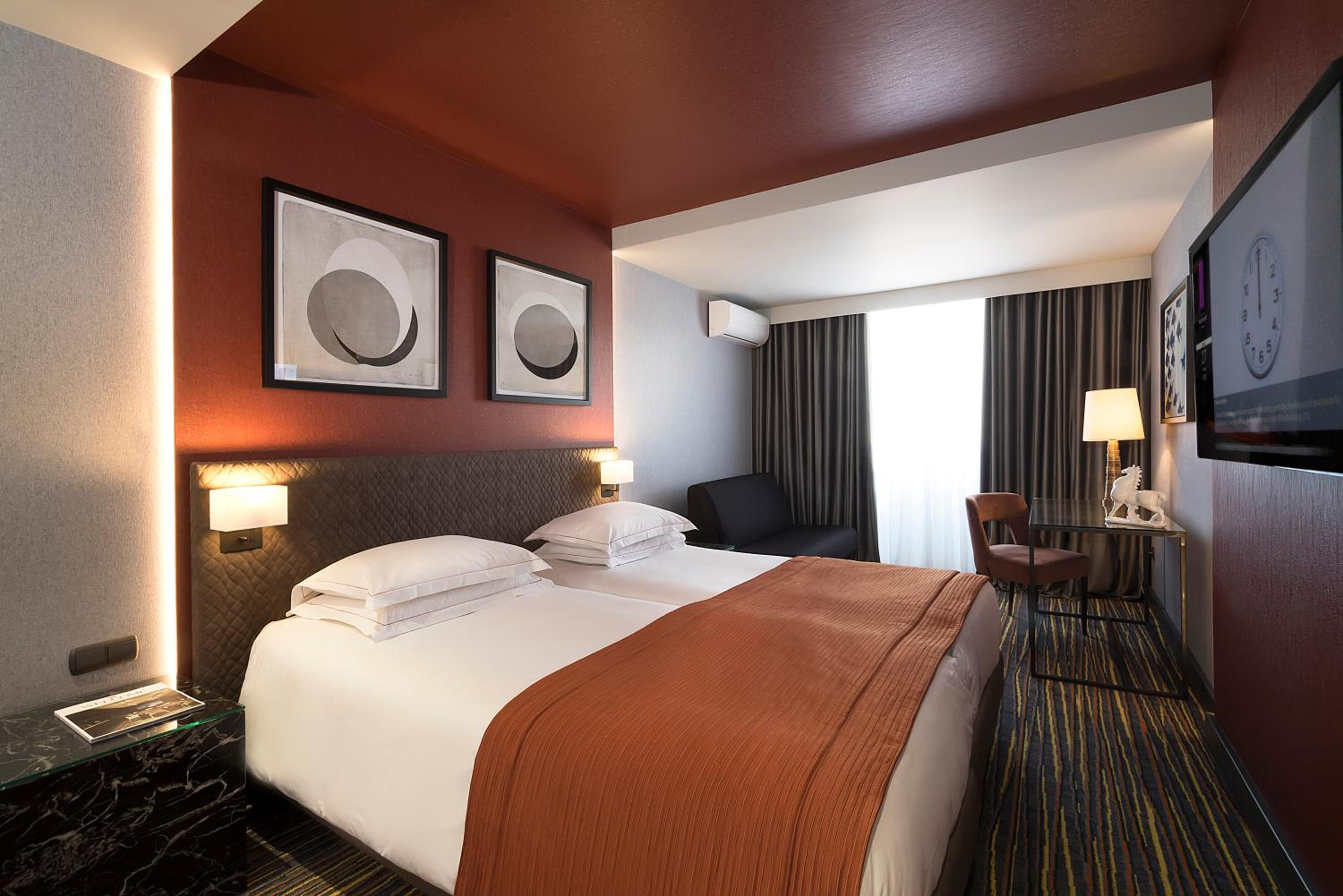 Panoramic Classic Triple Room - Photo 5