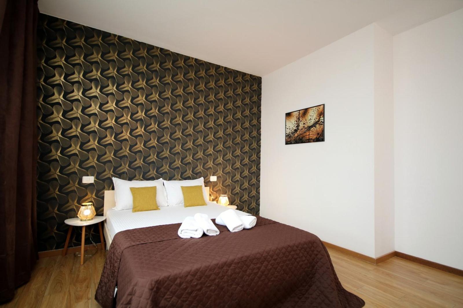 One-Bedroom Apartment - Photo 10