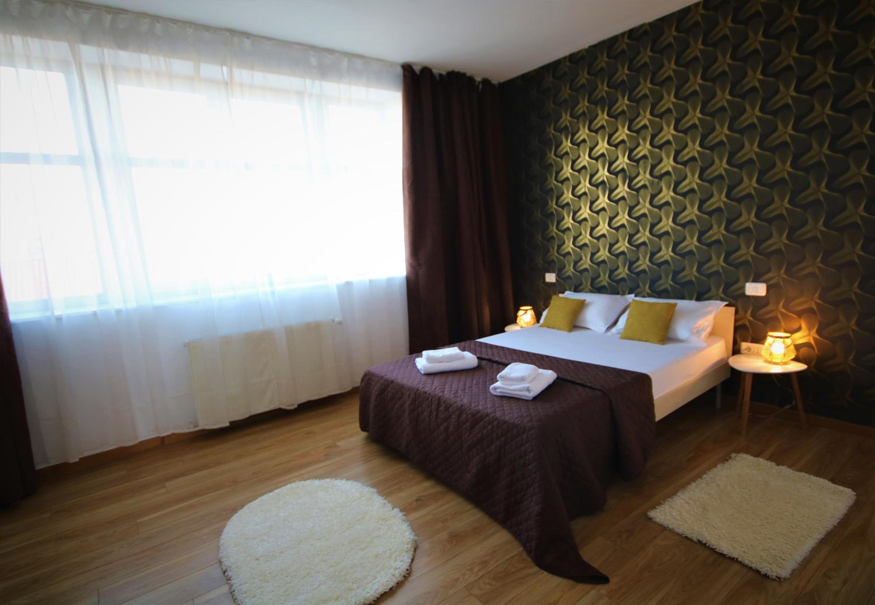 One-Bedroom Apartment - Photo 7