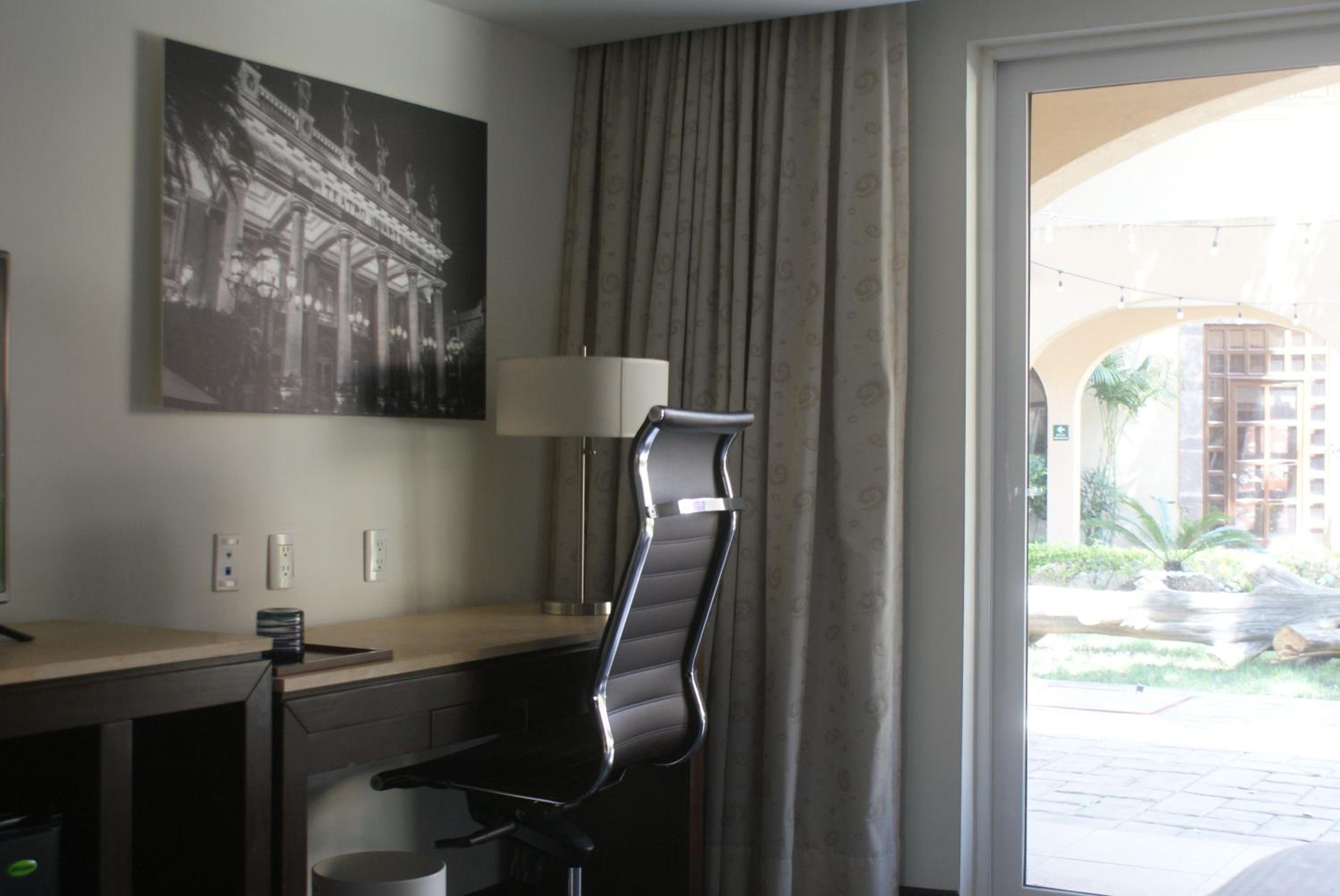 Executive Double Room - Photo 4