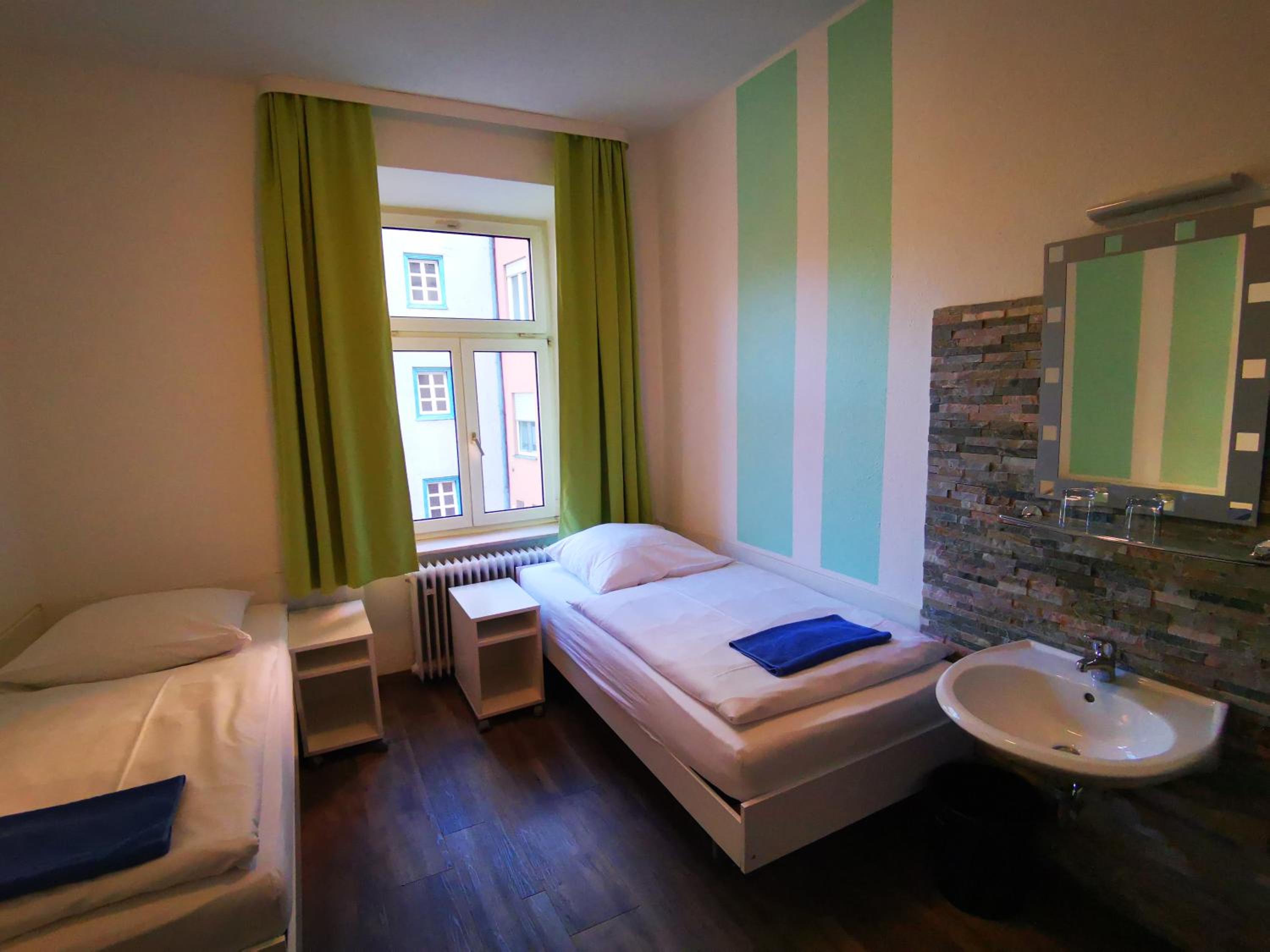 Twin Room with Shared Bathroom photo 1