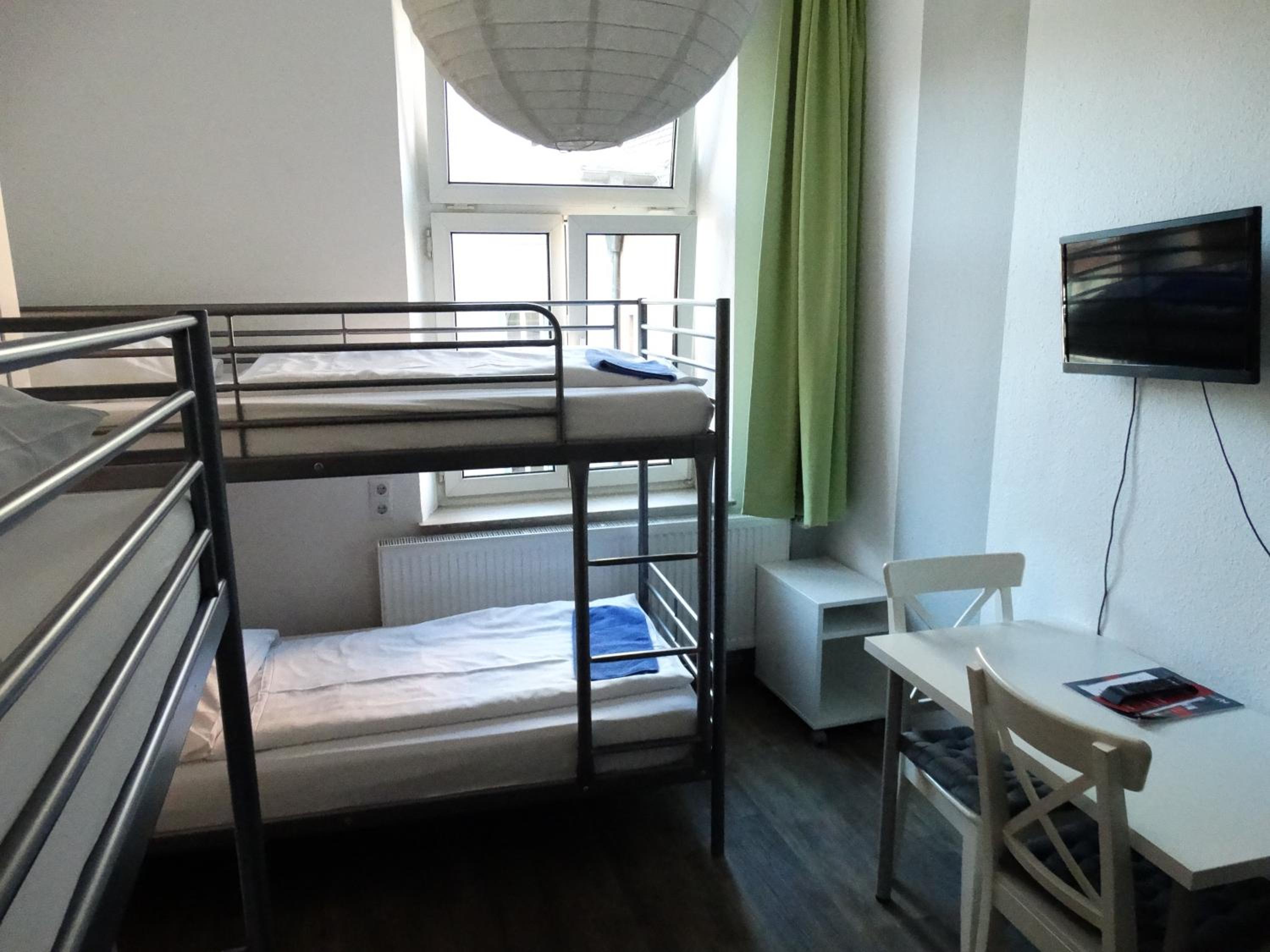 Economy Quadruple Room with Shared Bathroom photo 1