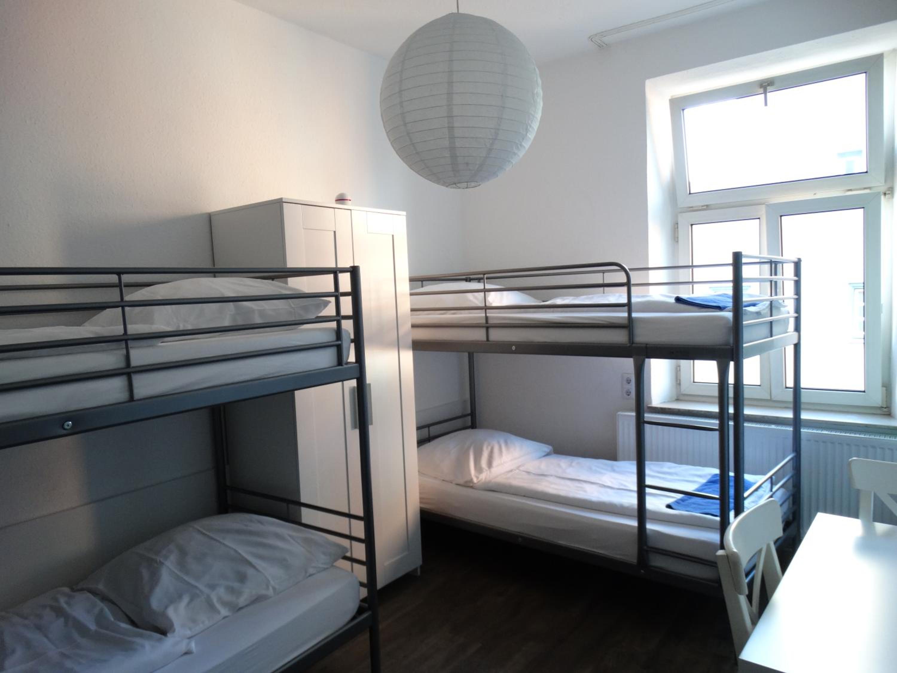 Economy Quadruple Room with Shared Bathroom photo 3