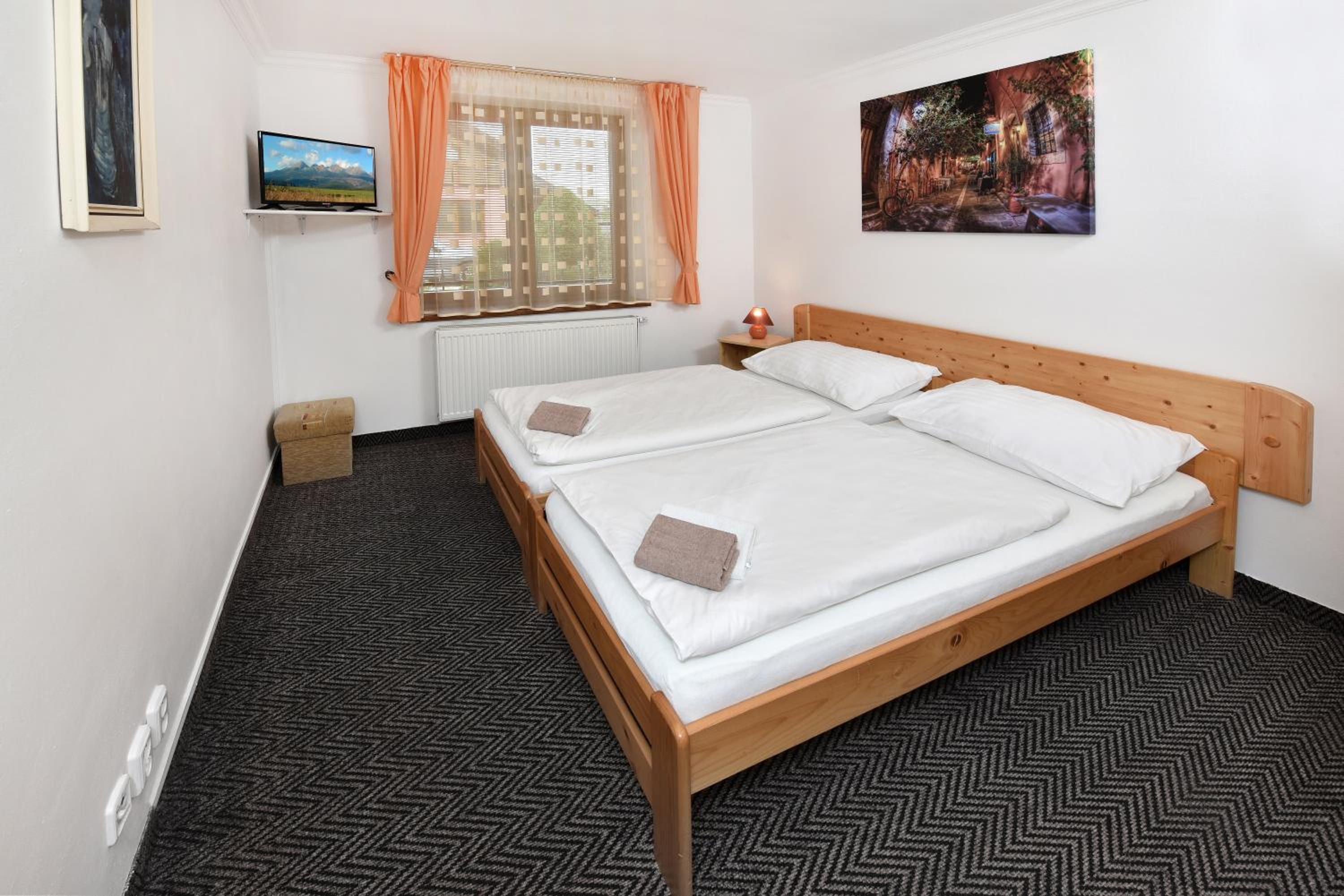 Standard Double or Twin Room photo 3