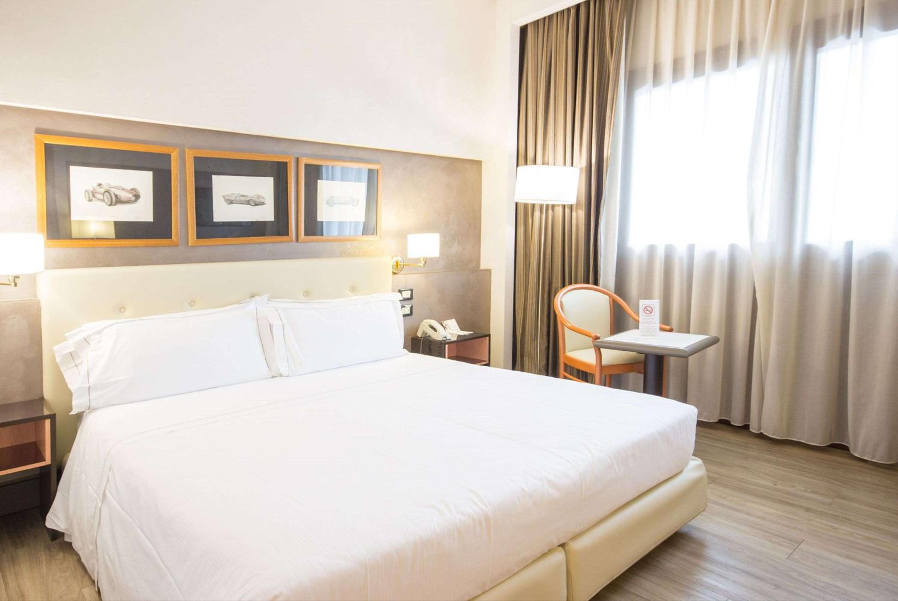 Economy Double Room - Photo 13