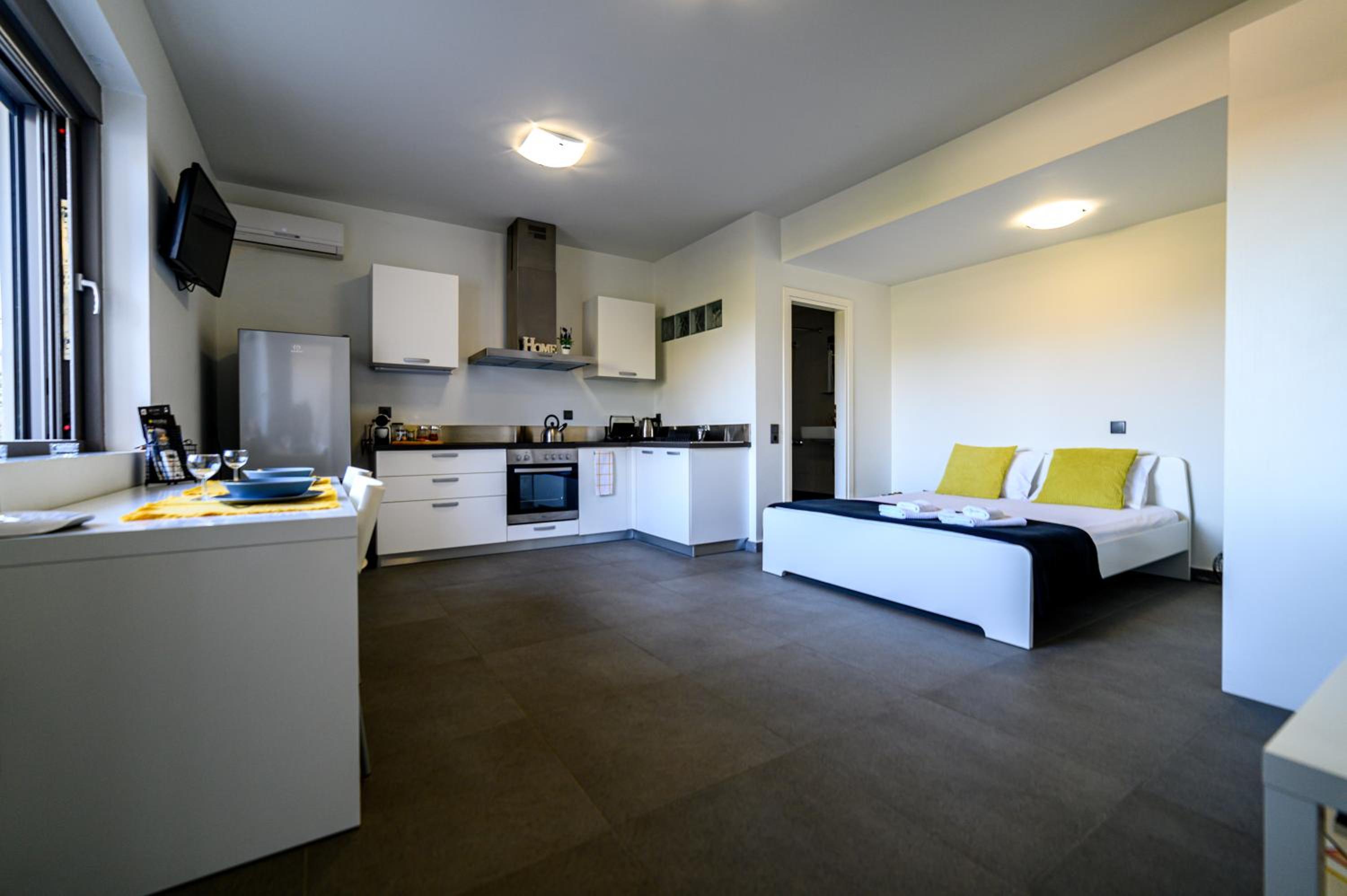 Studio Apartment