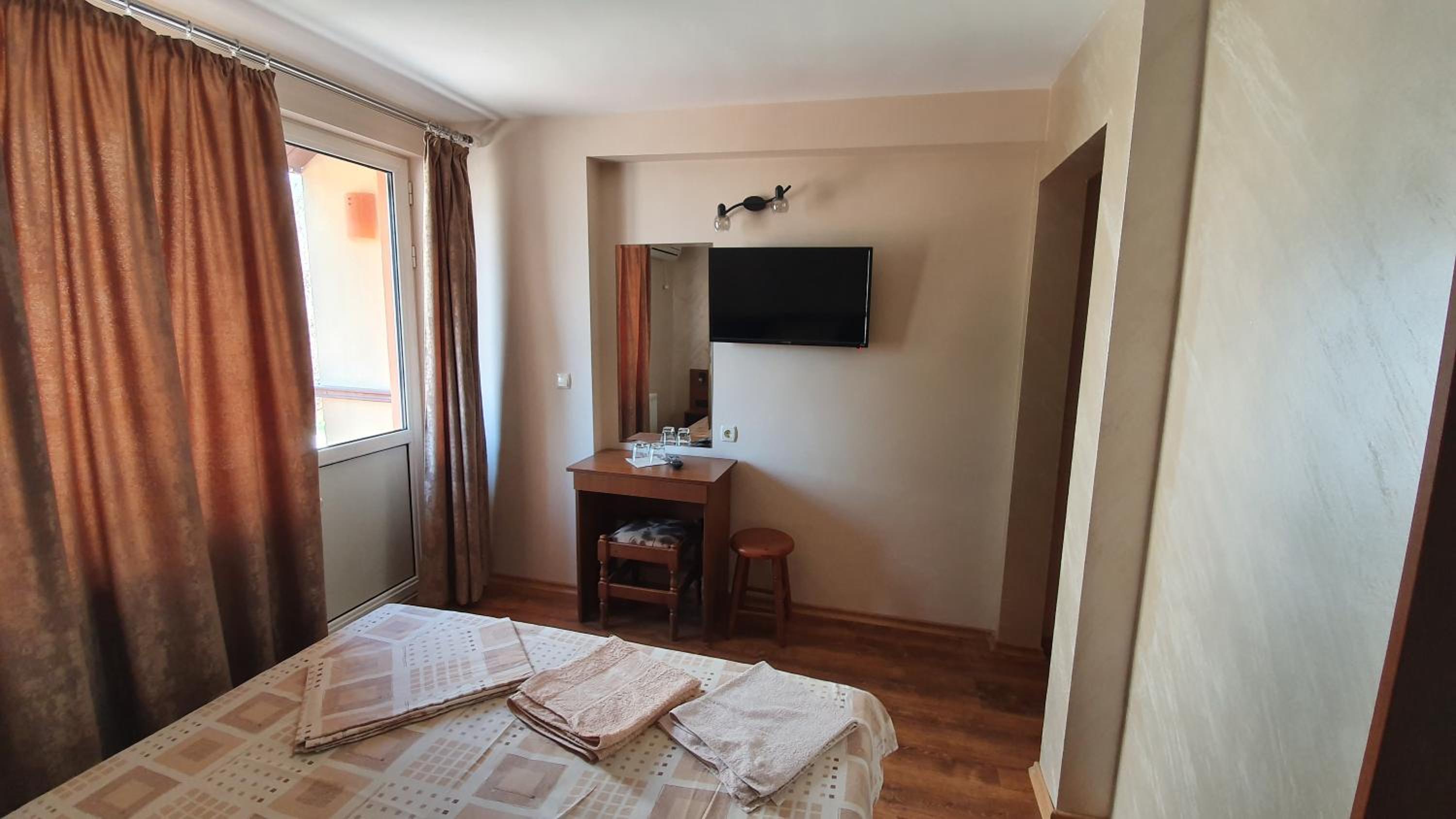 Double Or Twin Room photo 2