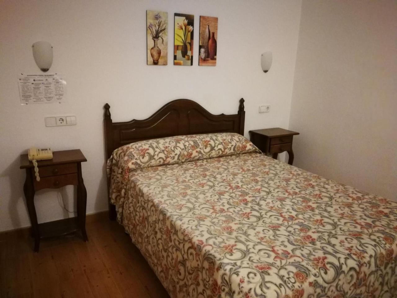 Double Room - Photo 3