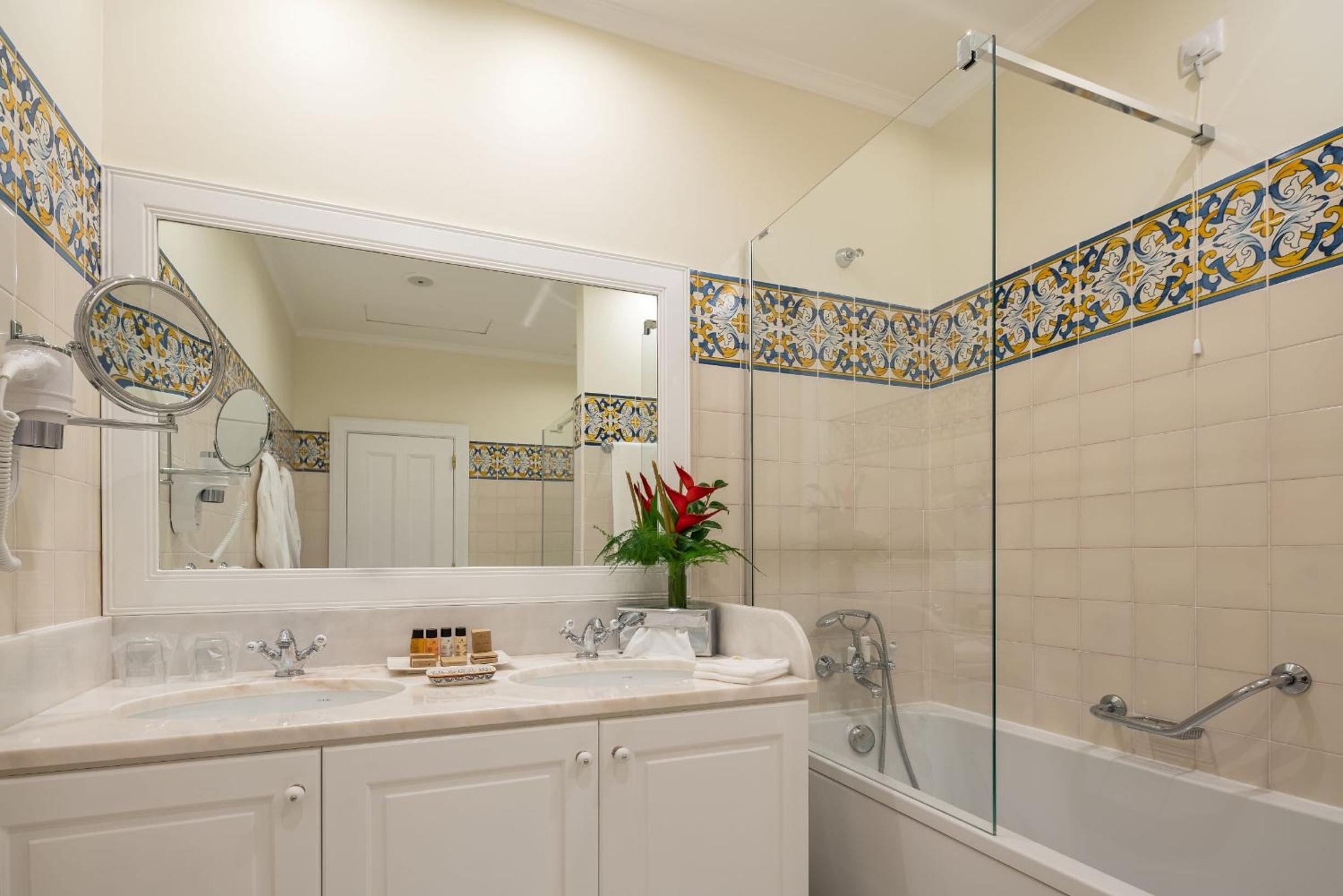 Heritage Junior Suite - Photo 14