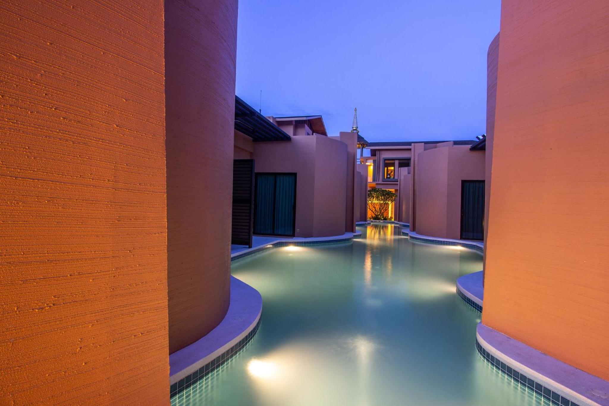 Villa with Pool Access - Photo 10