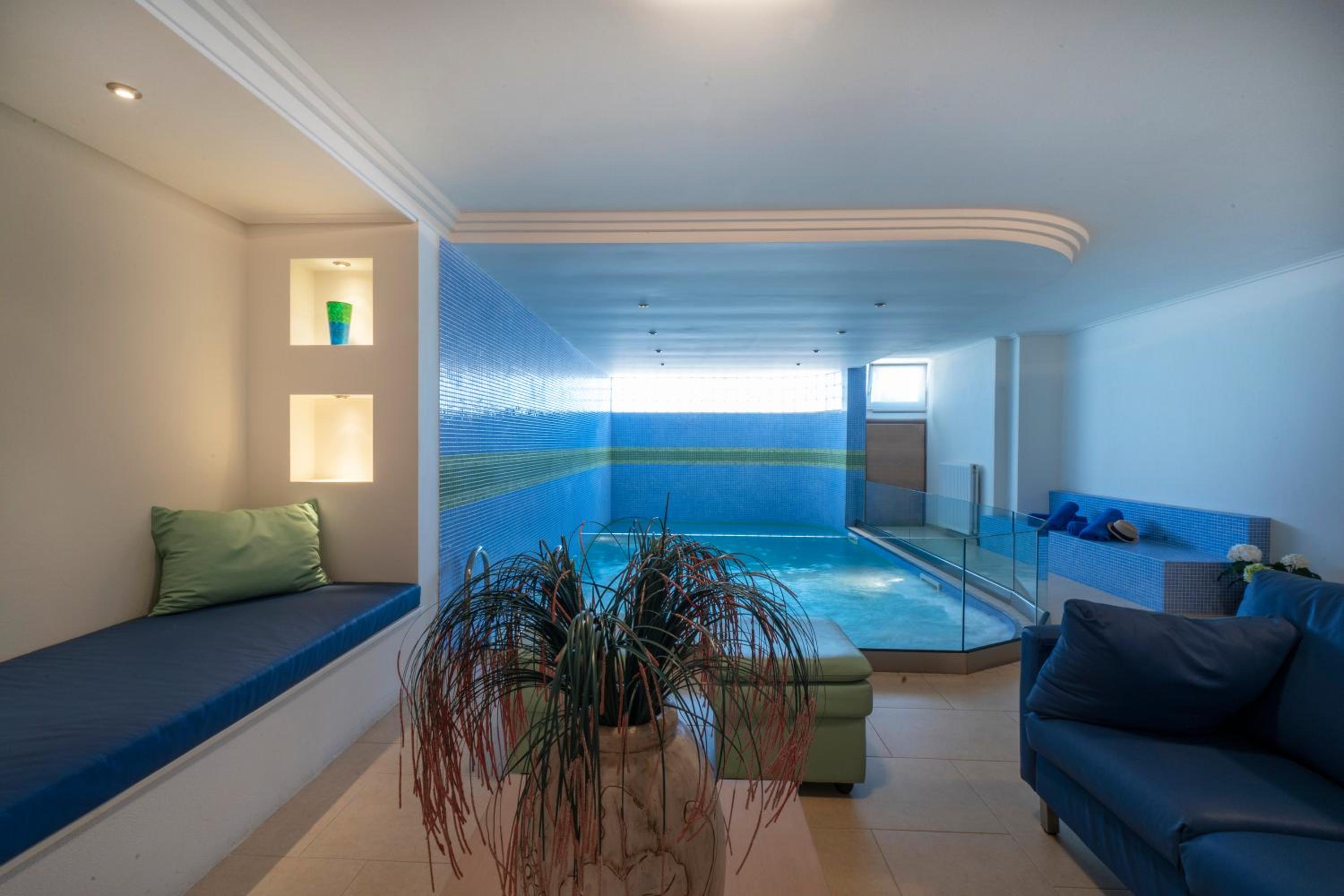 Villa photo 3