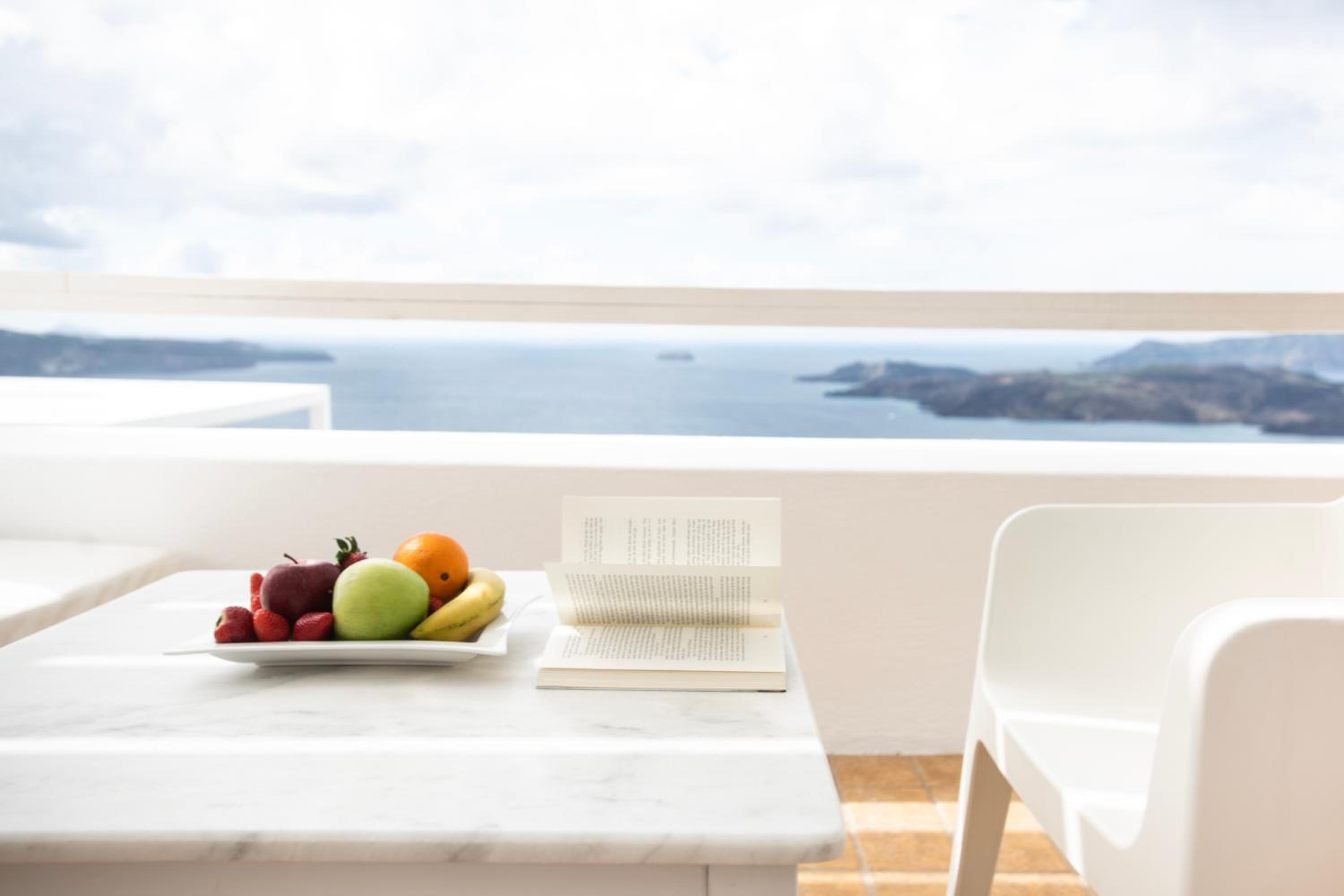 Standard Room with Sea View - Photo 3