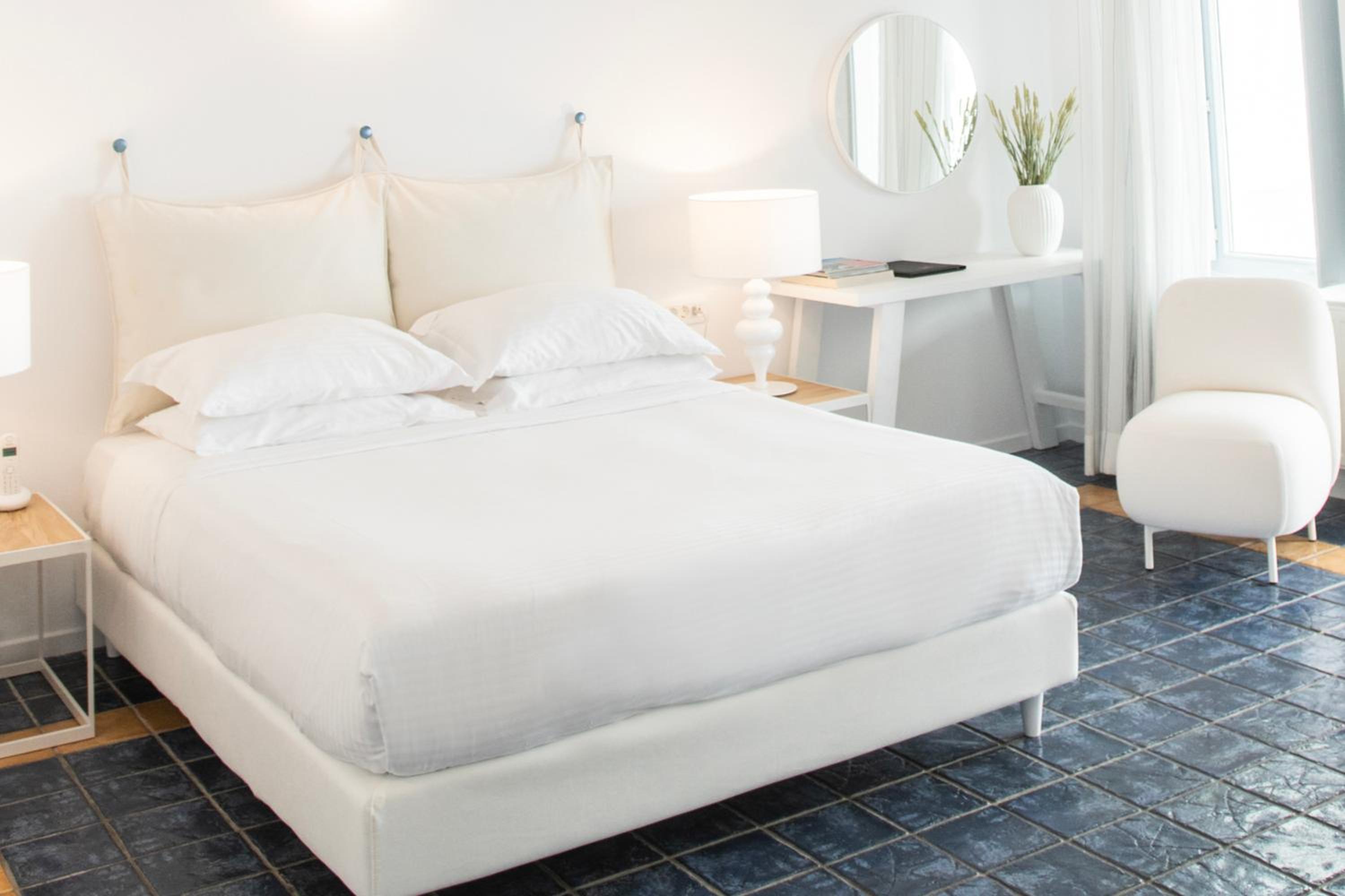 Standard Room with Sea View - Photo 6