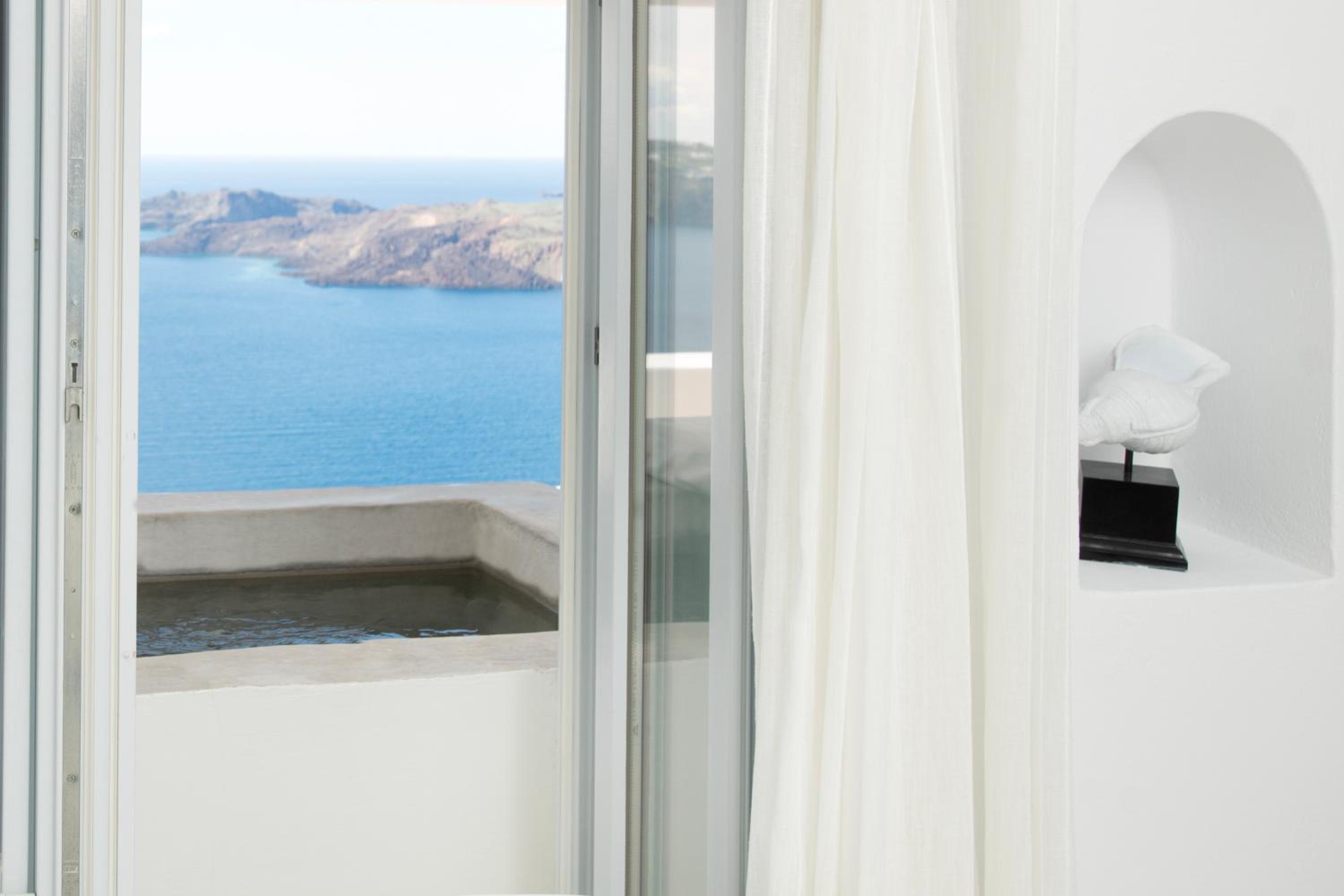 Superior Room with Outdoor Hot tub - Photo 14