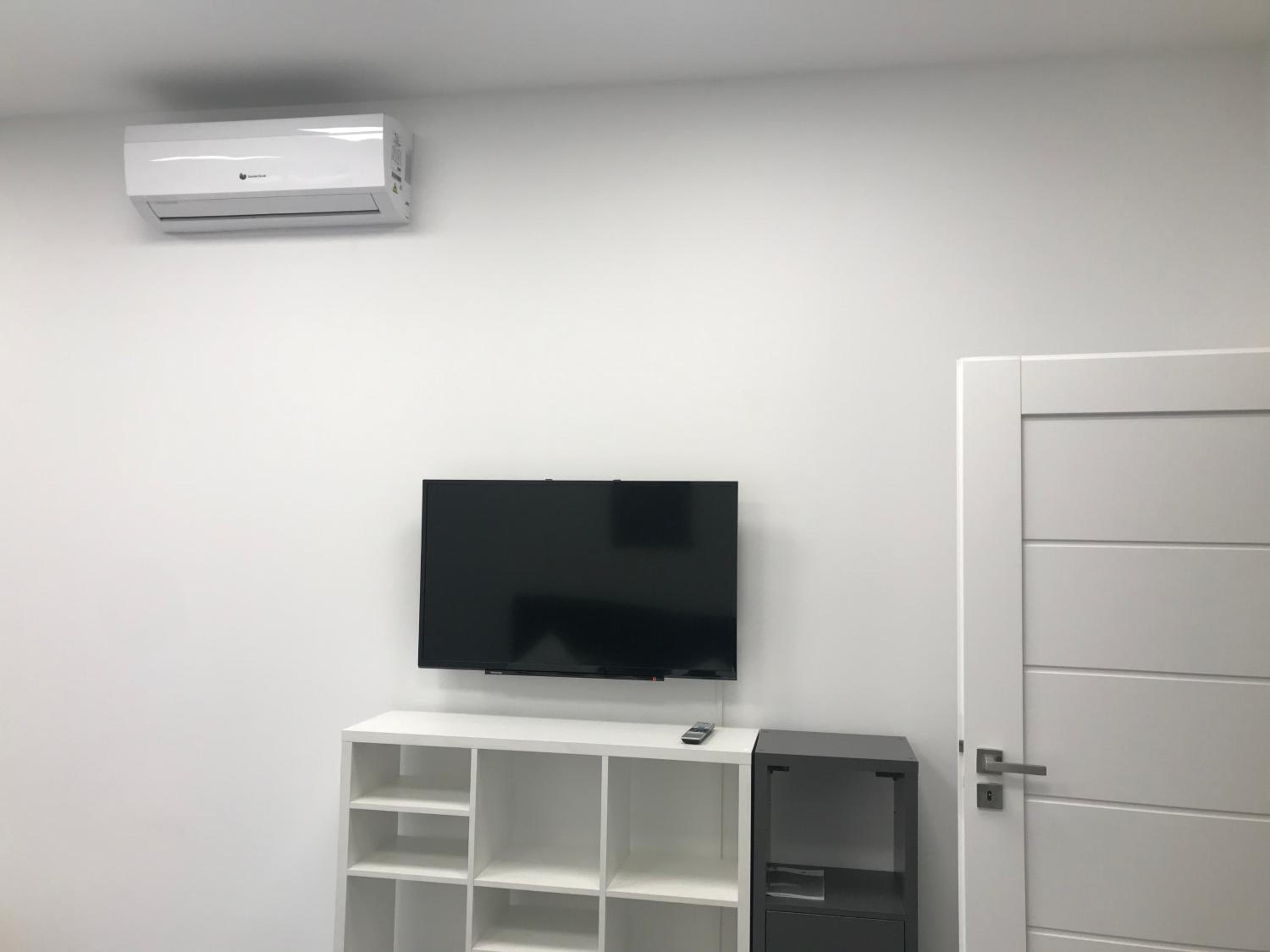 Two-Bedroom Apartment photo 2