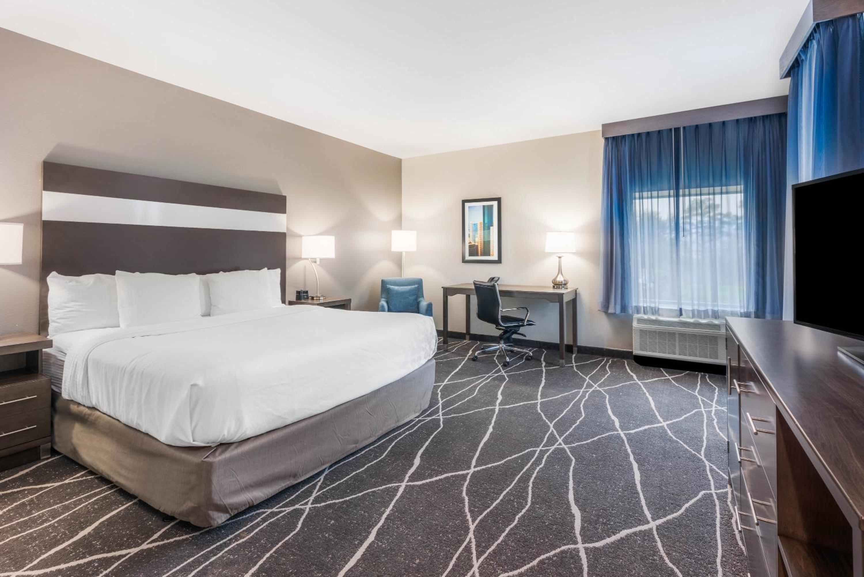 King Room - Mobility Access/Non-Smoking