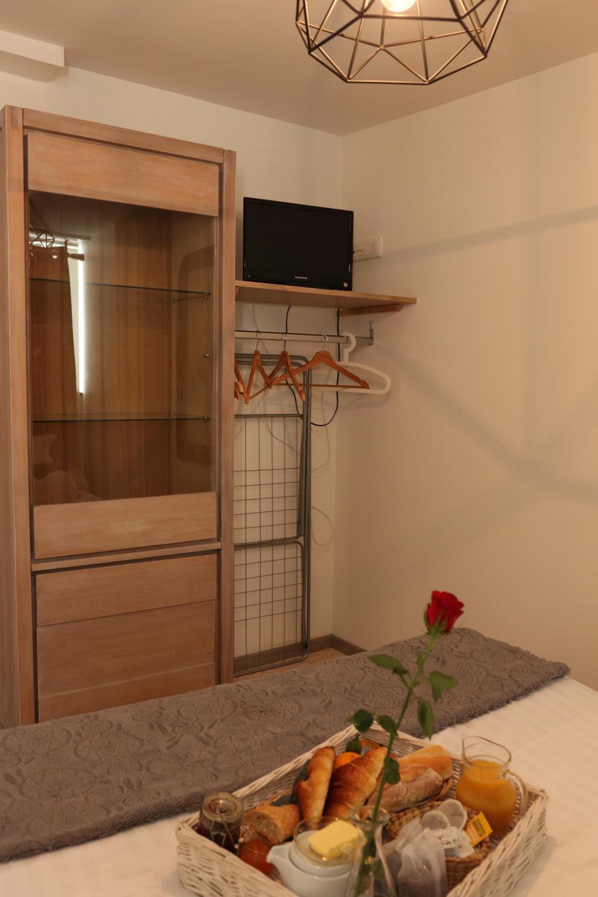 Apartment - Photo 10