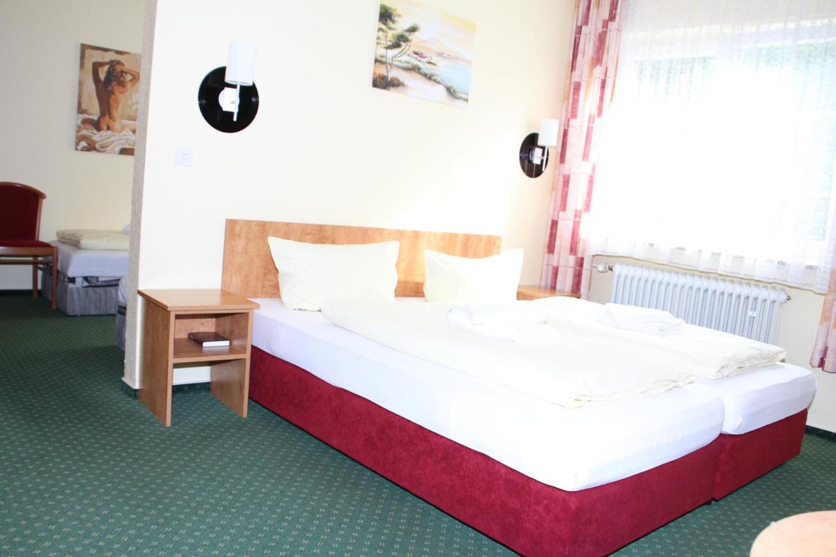 Quadruple Room - Annex (300 meter) photo 1