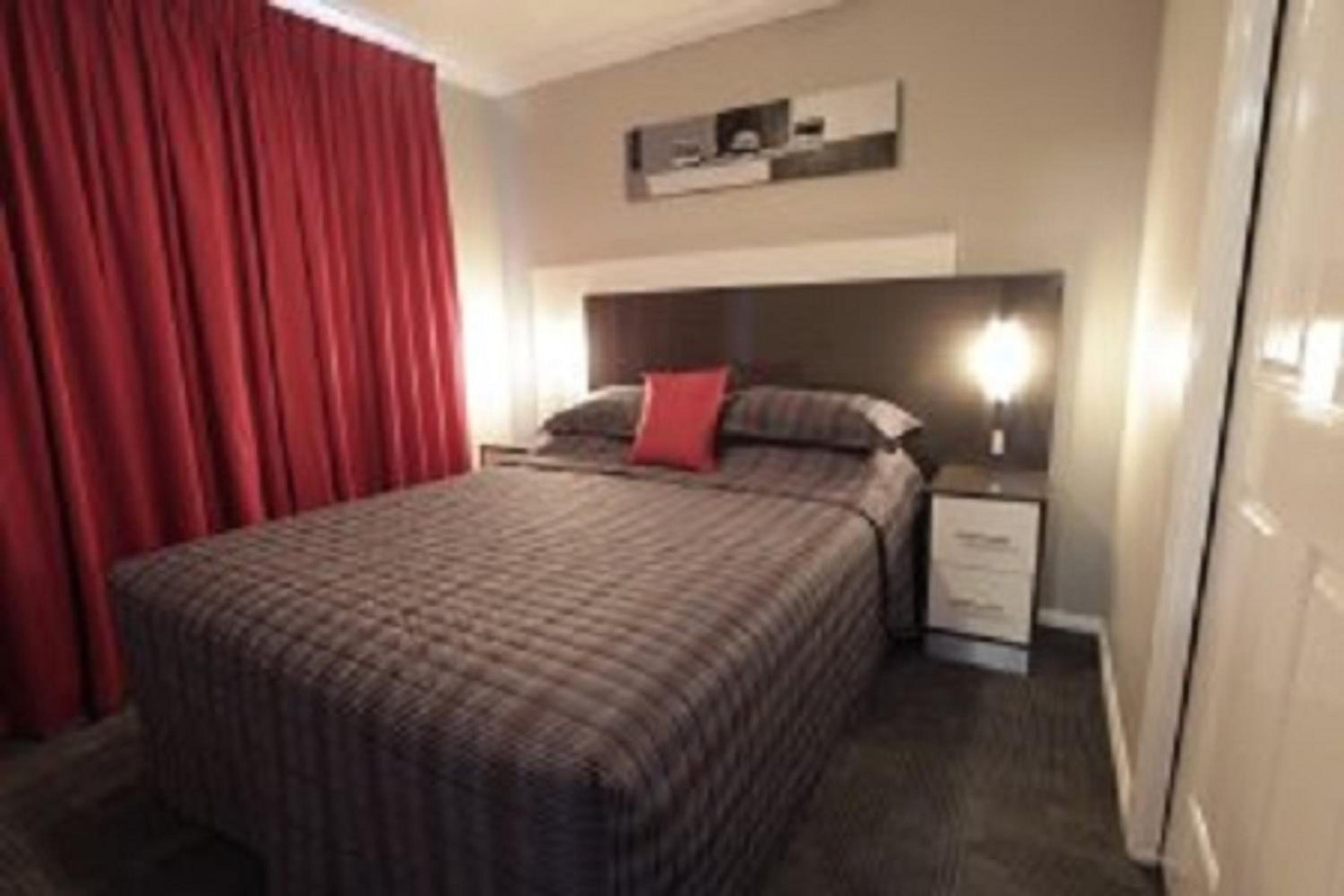 Serviced Apartment - Photo 2