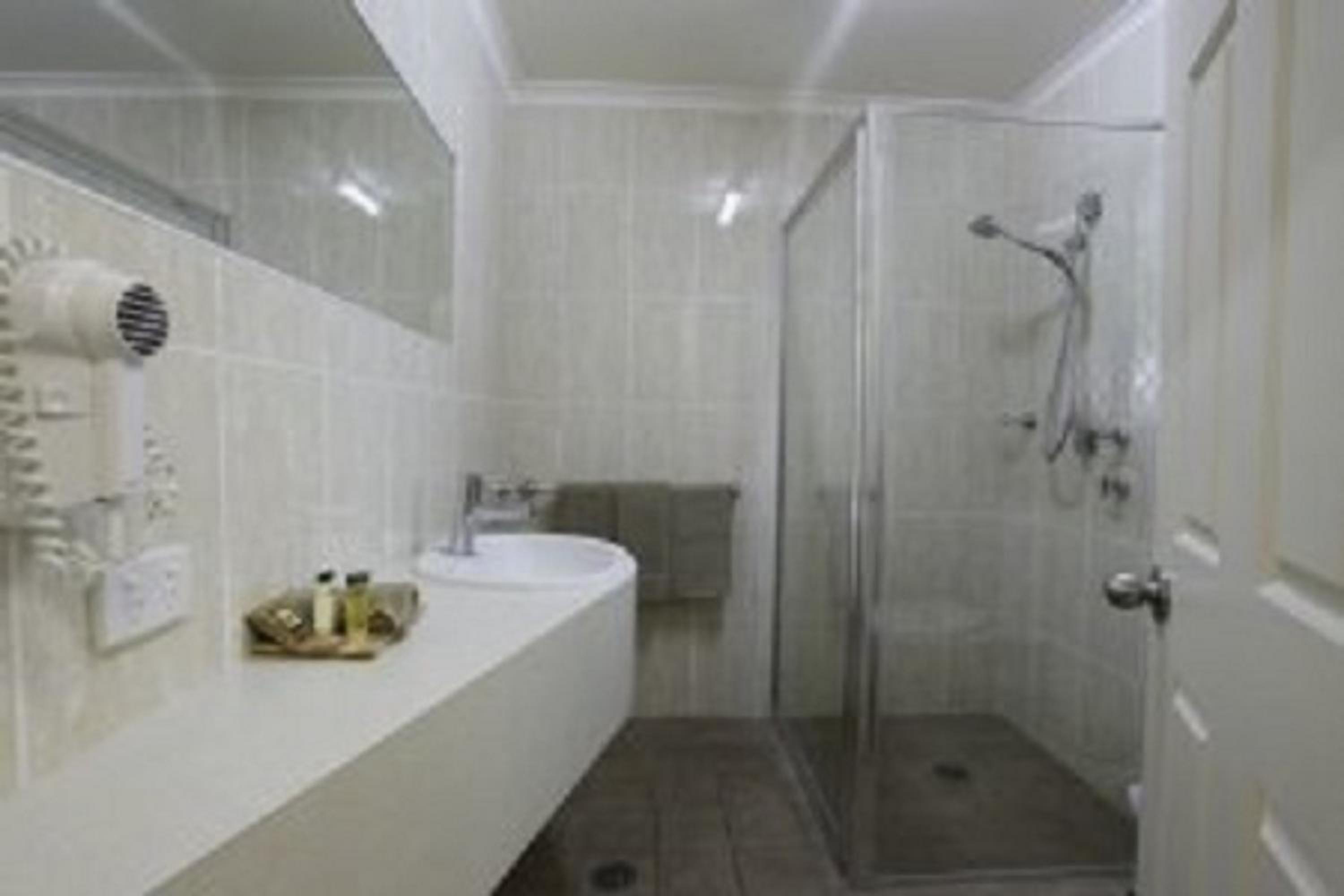Deluxe Spa Room - Photo 6