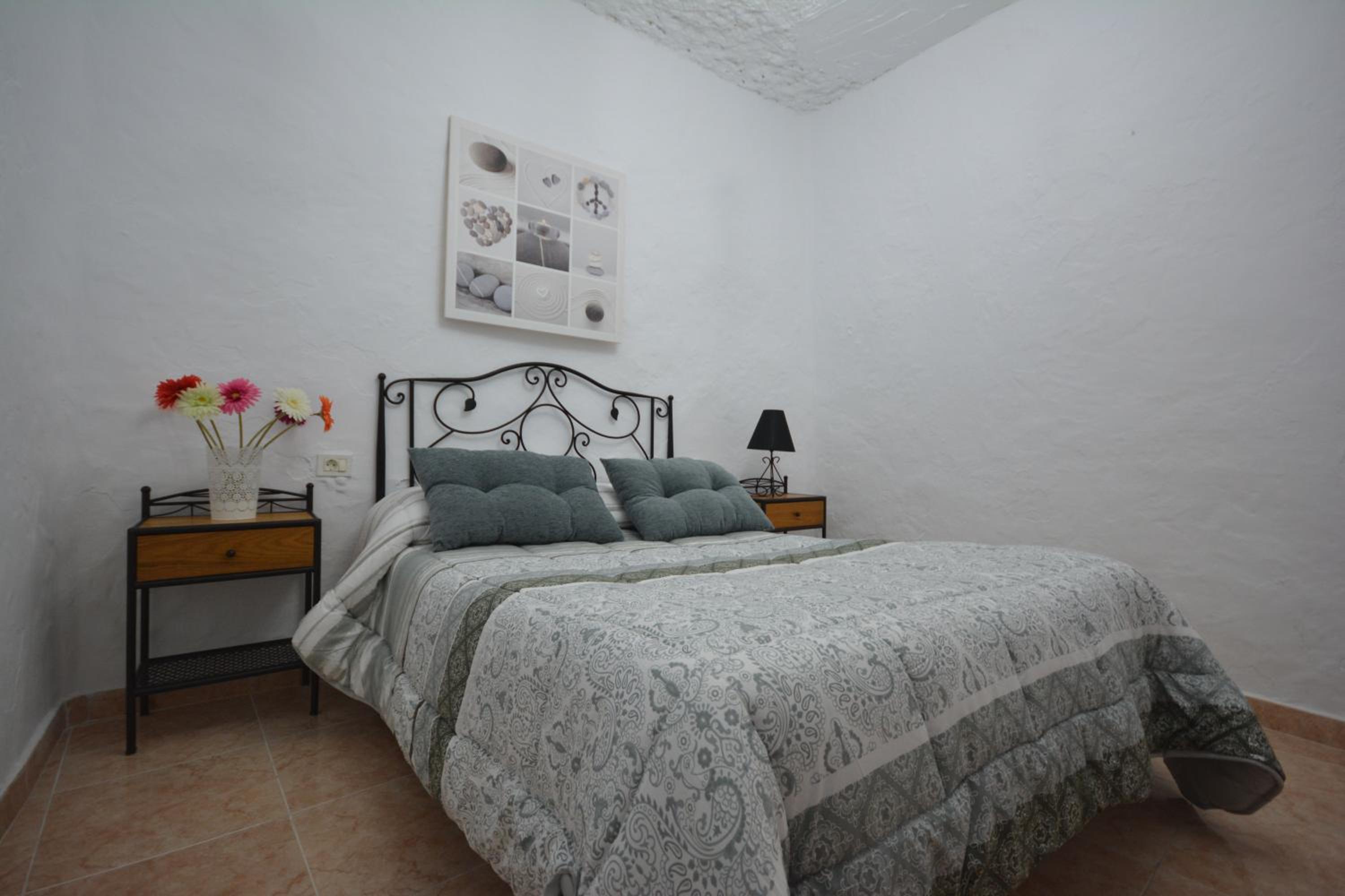 Three-Bedroom House - Photo 13