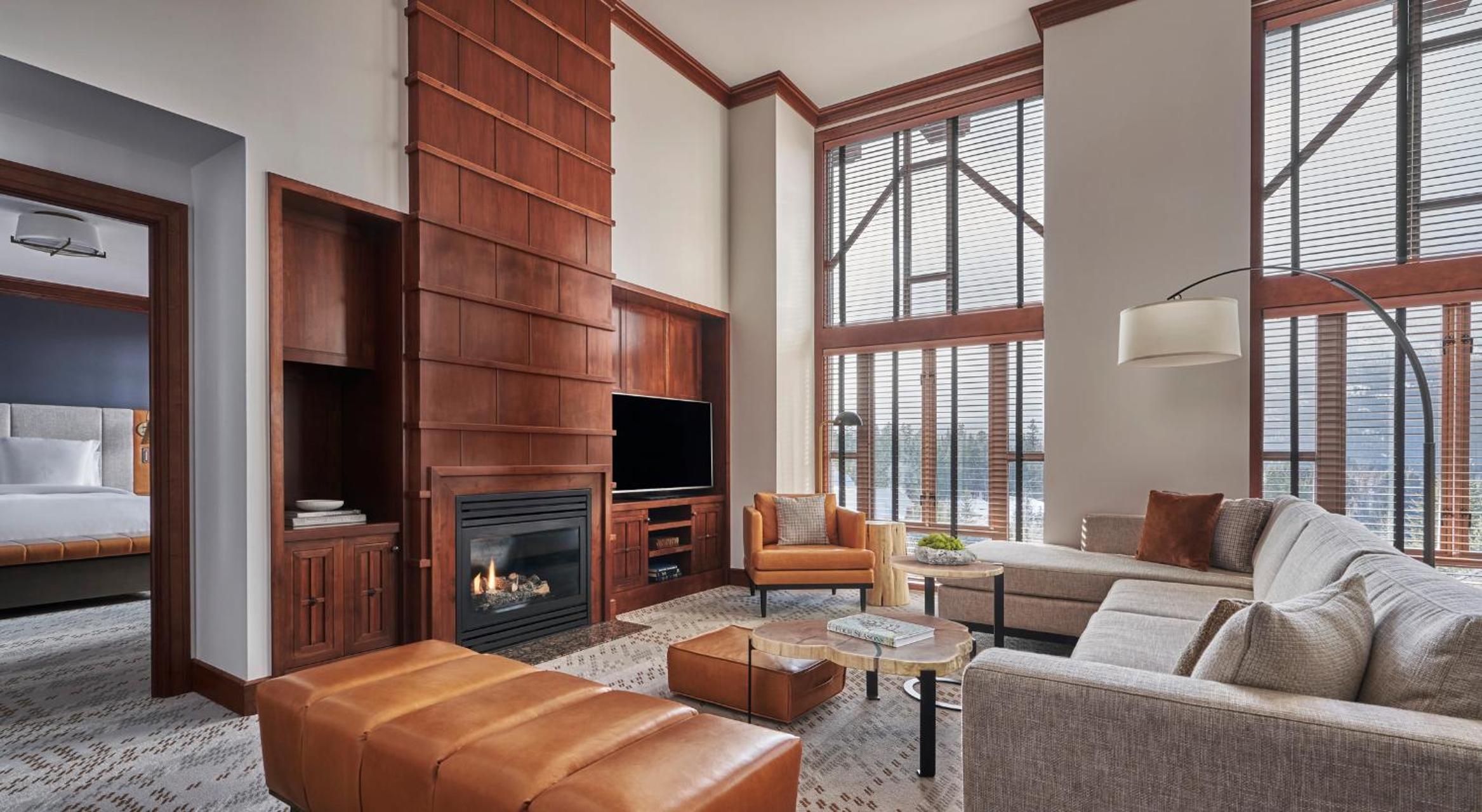 Summit Suite  - Photo 1