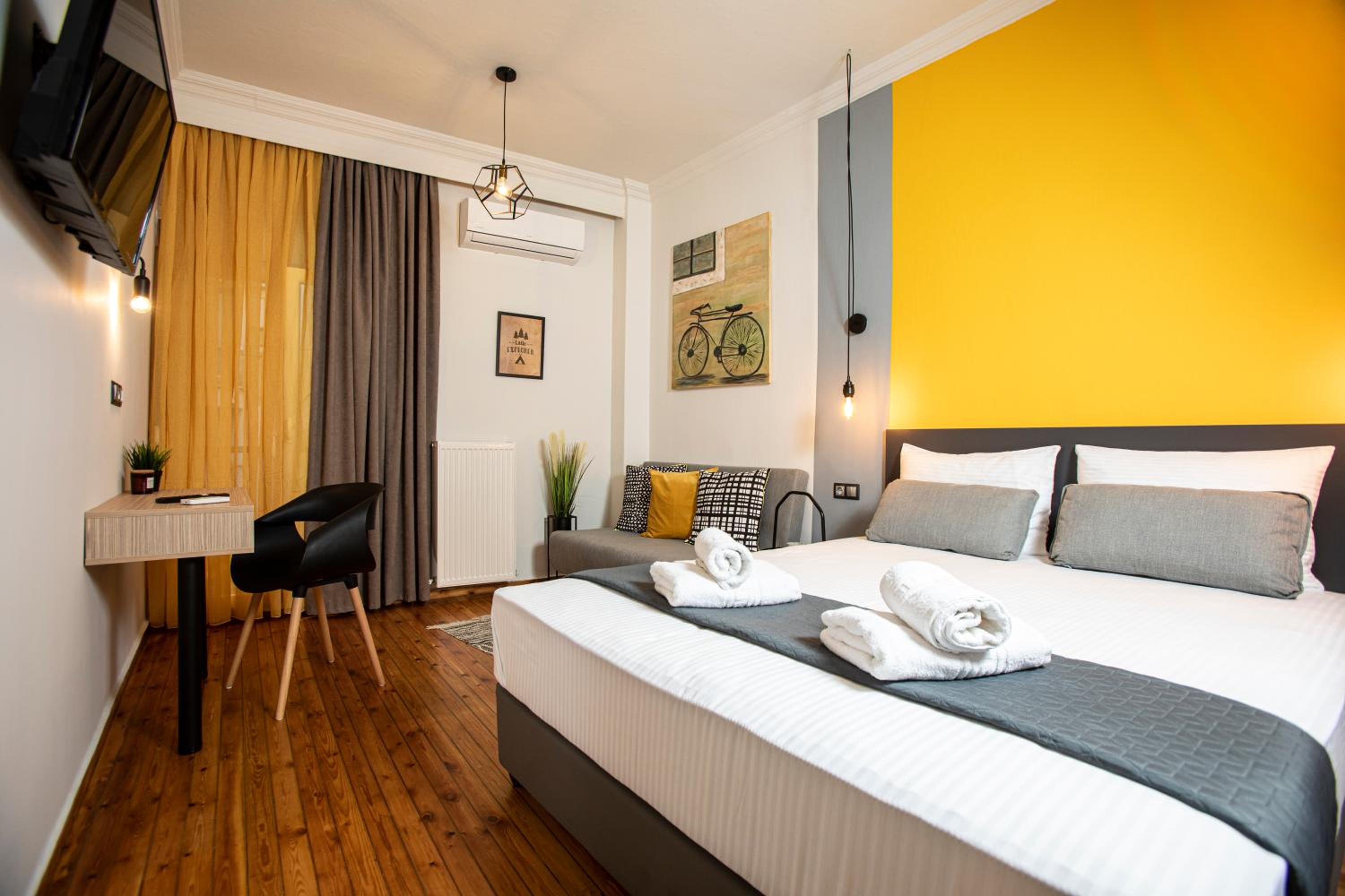 One-Bedroom Apartment
