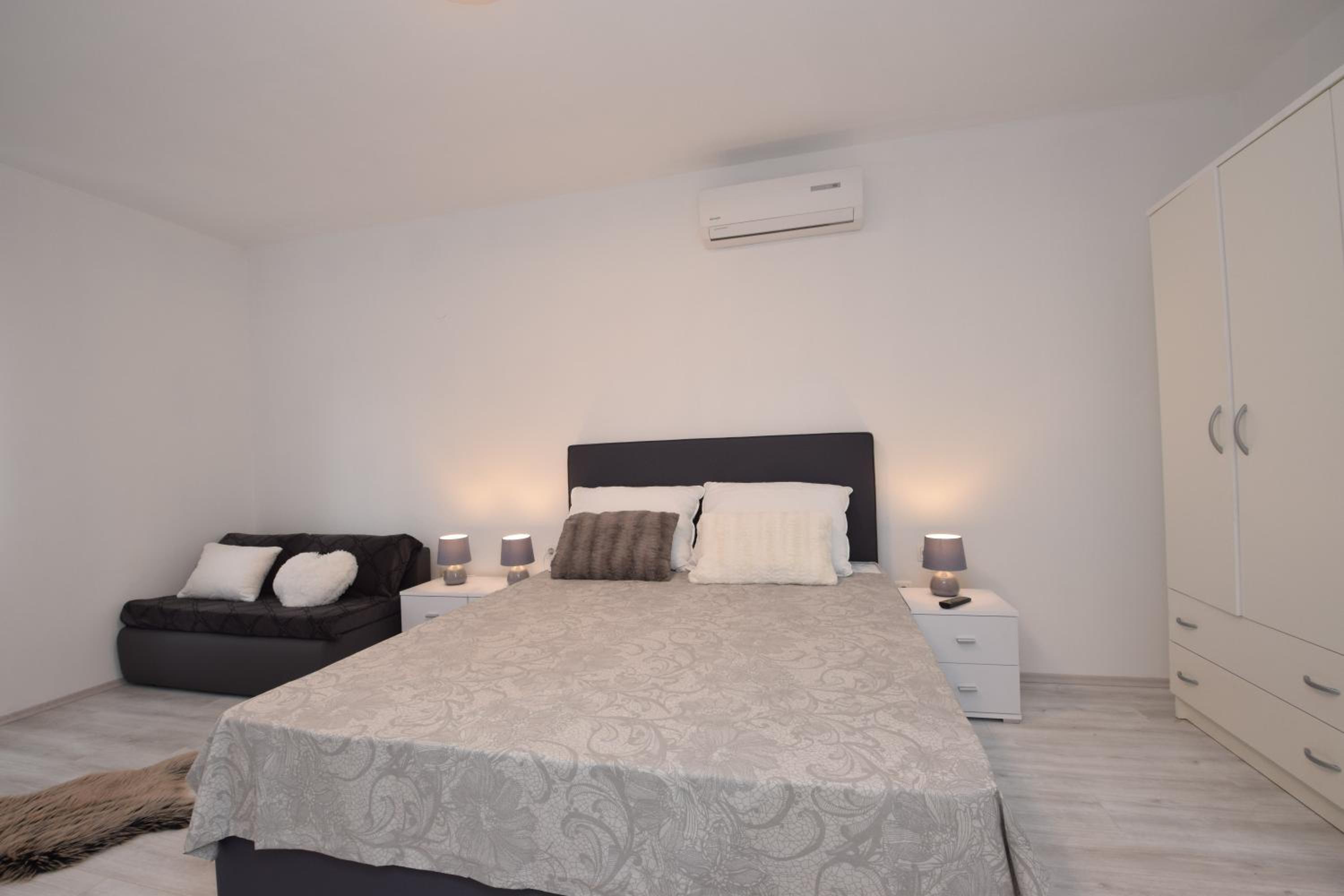 Standard Apartment photo 1