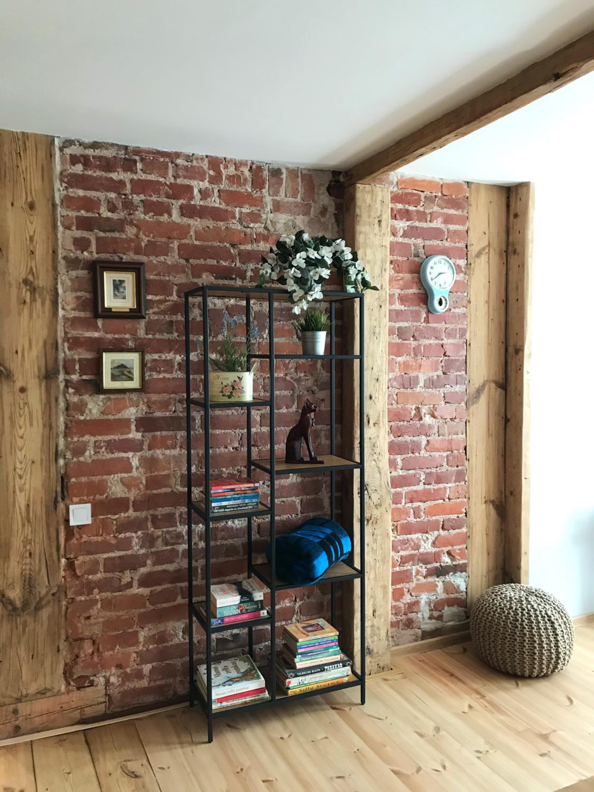 One-Bedroom Apartment photo 3