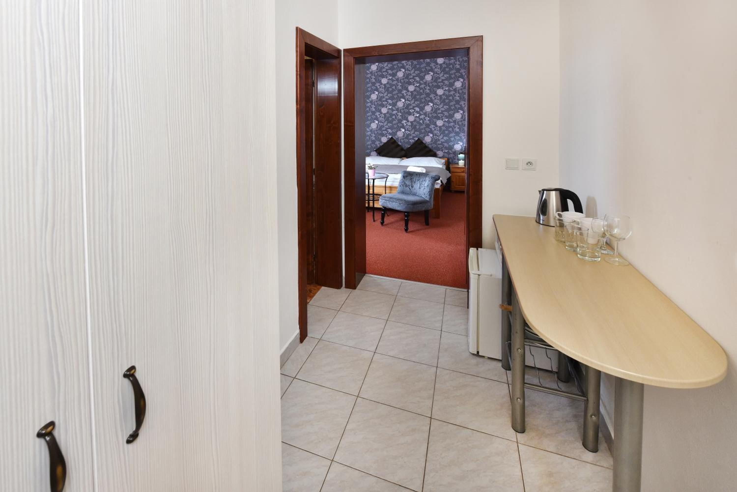 Double or Twin Room photo 2