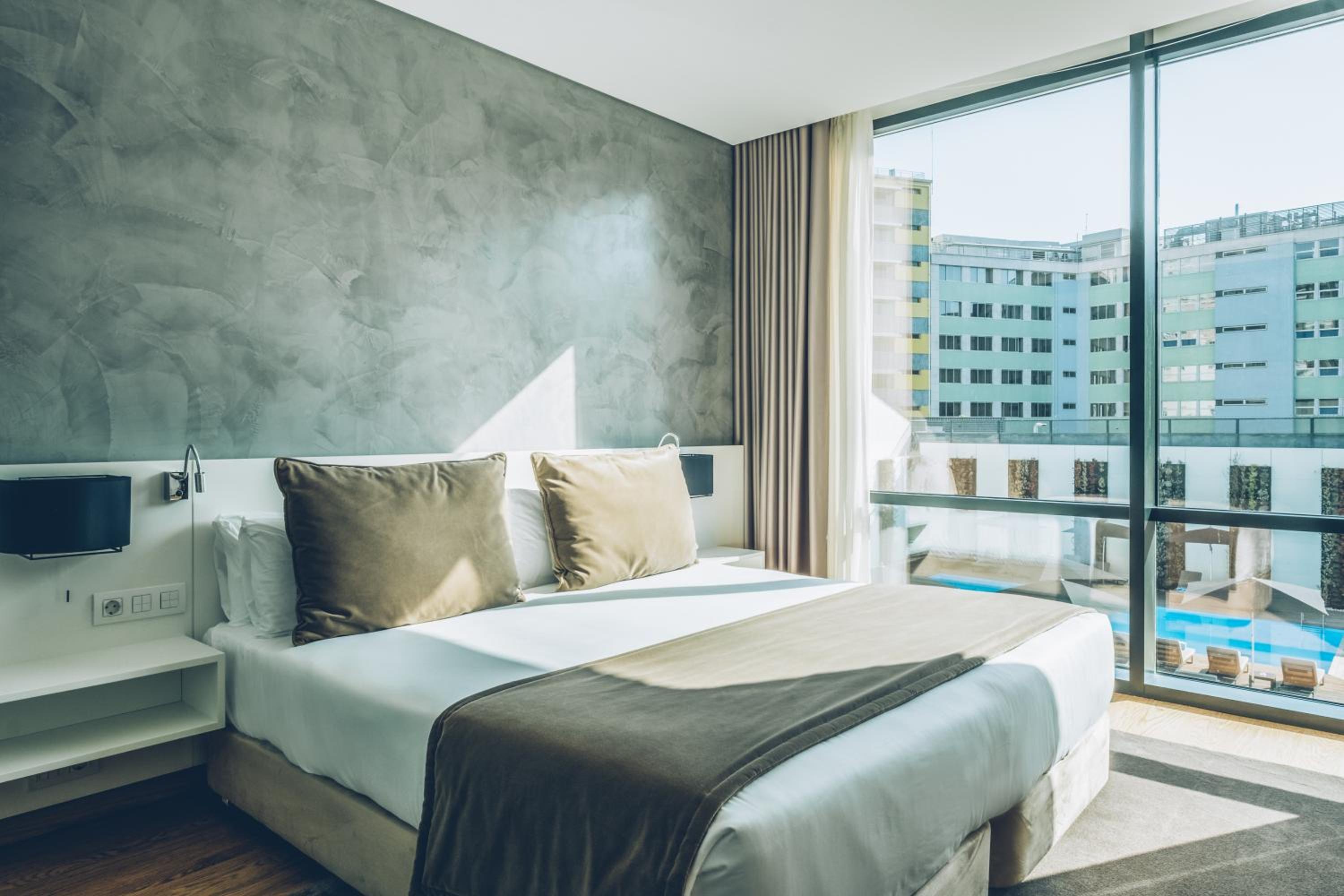 Double Room with Pool View