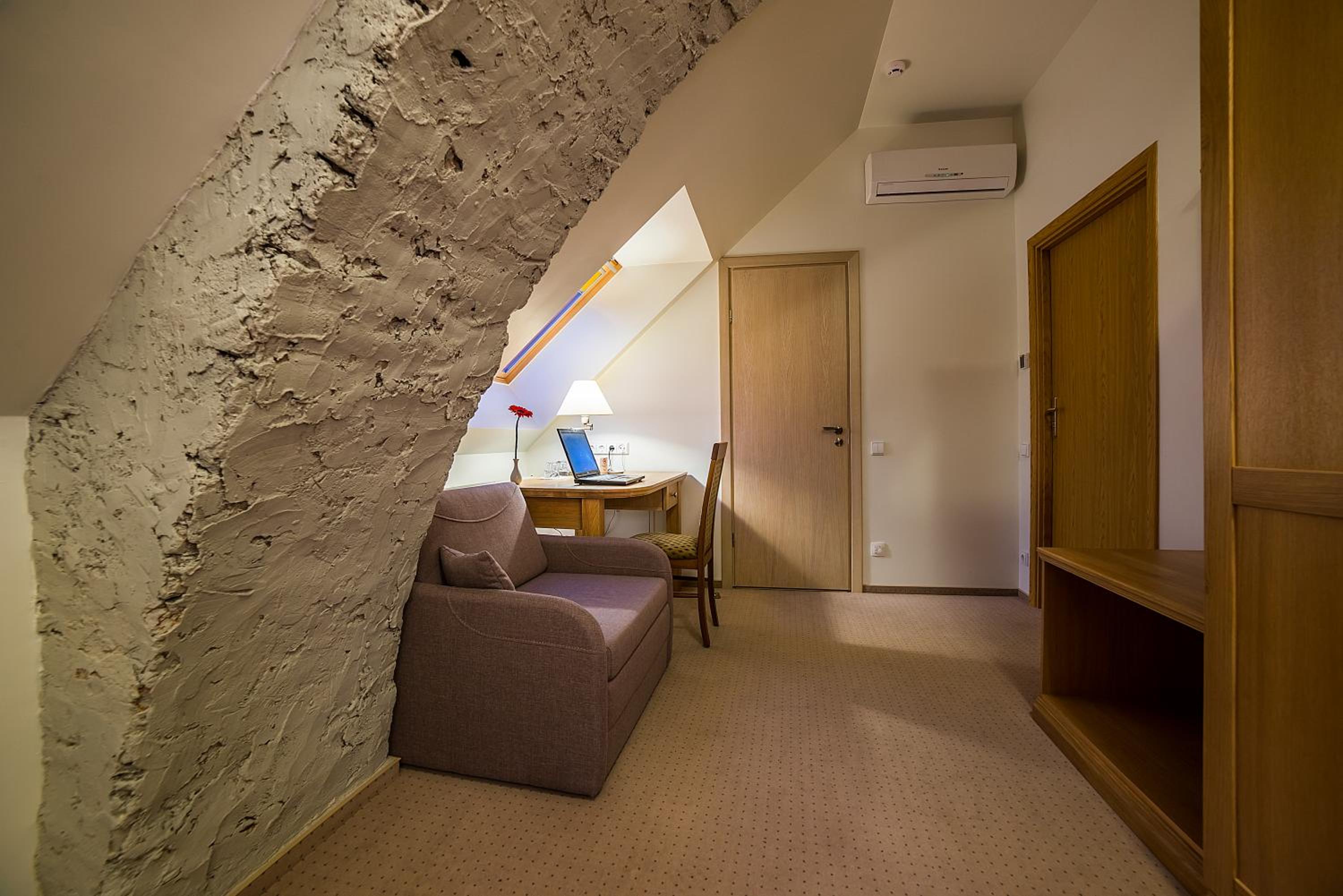 Superior Double or Twin Room photo 2