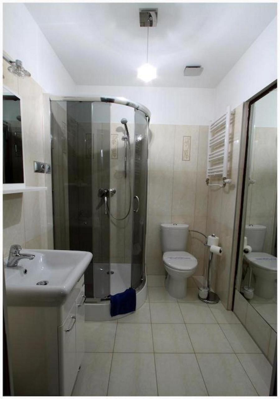 Twin Room - Photo 5