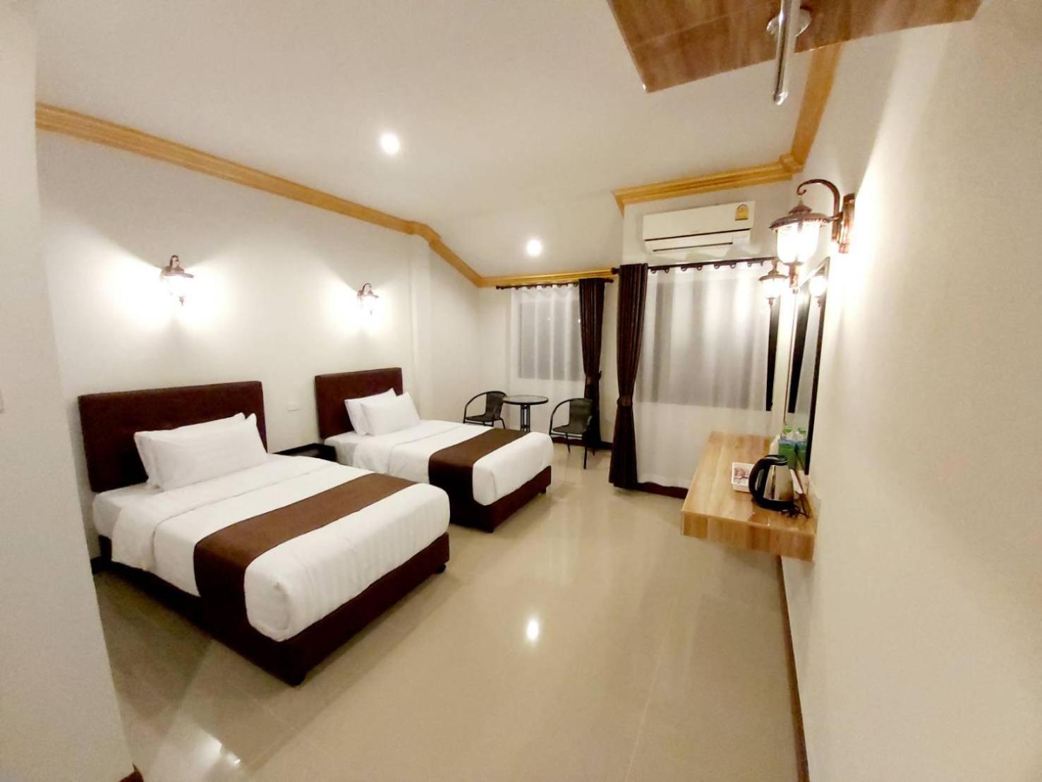 Twin Room with Mountain View - Photo 1