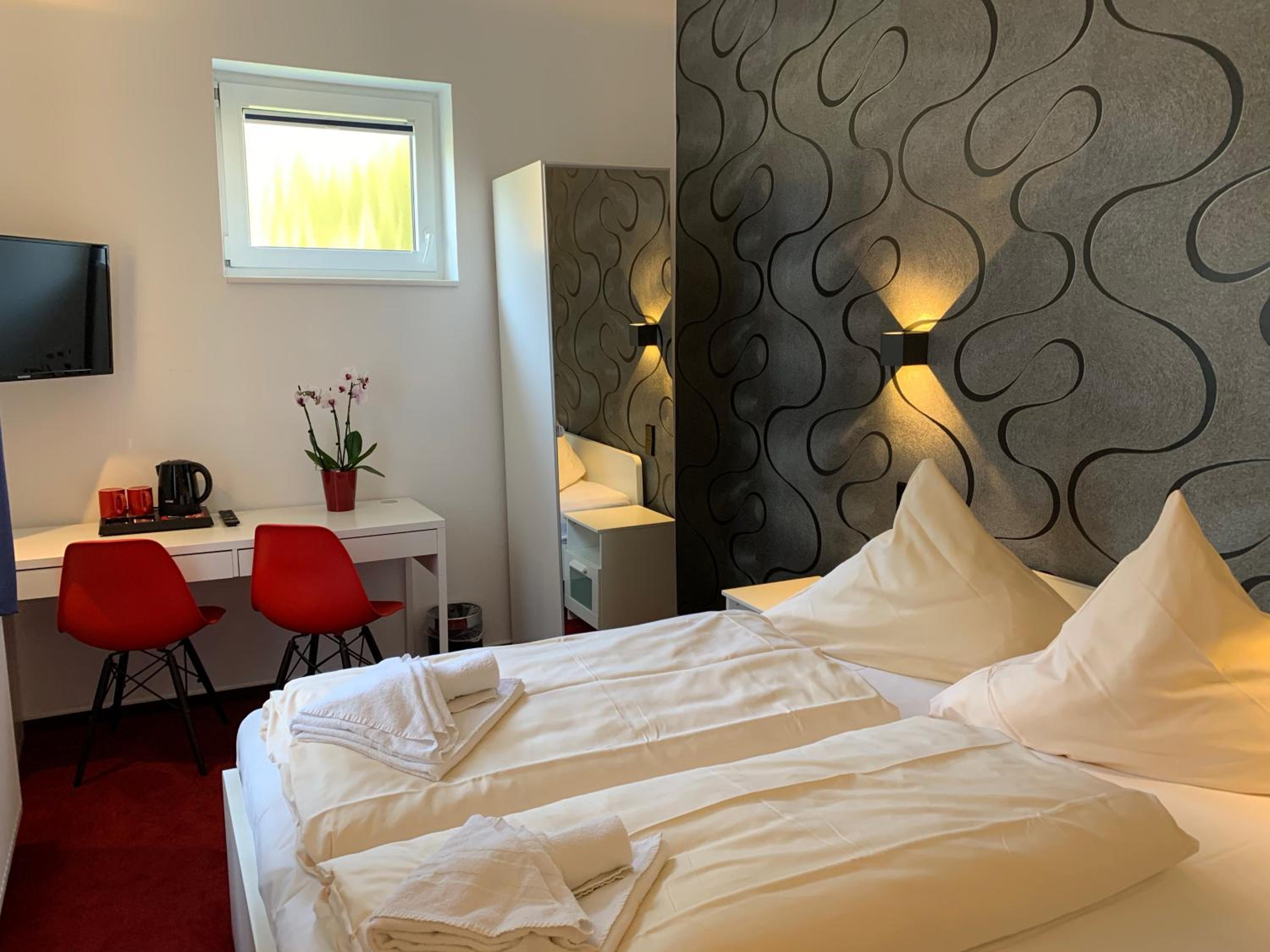 Double Room - Photo 5