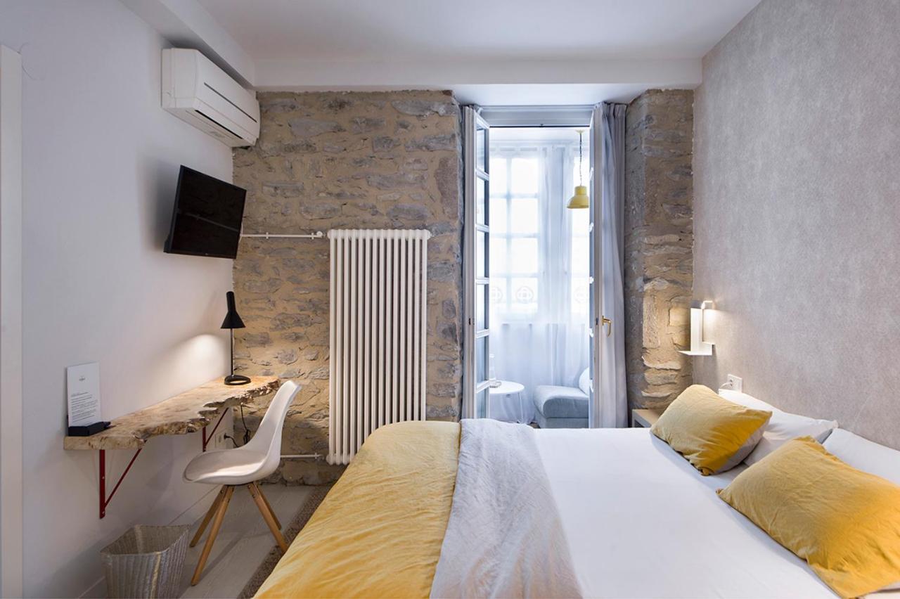 Double or Twin Room - Photo 2