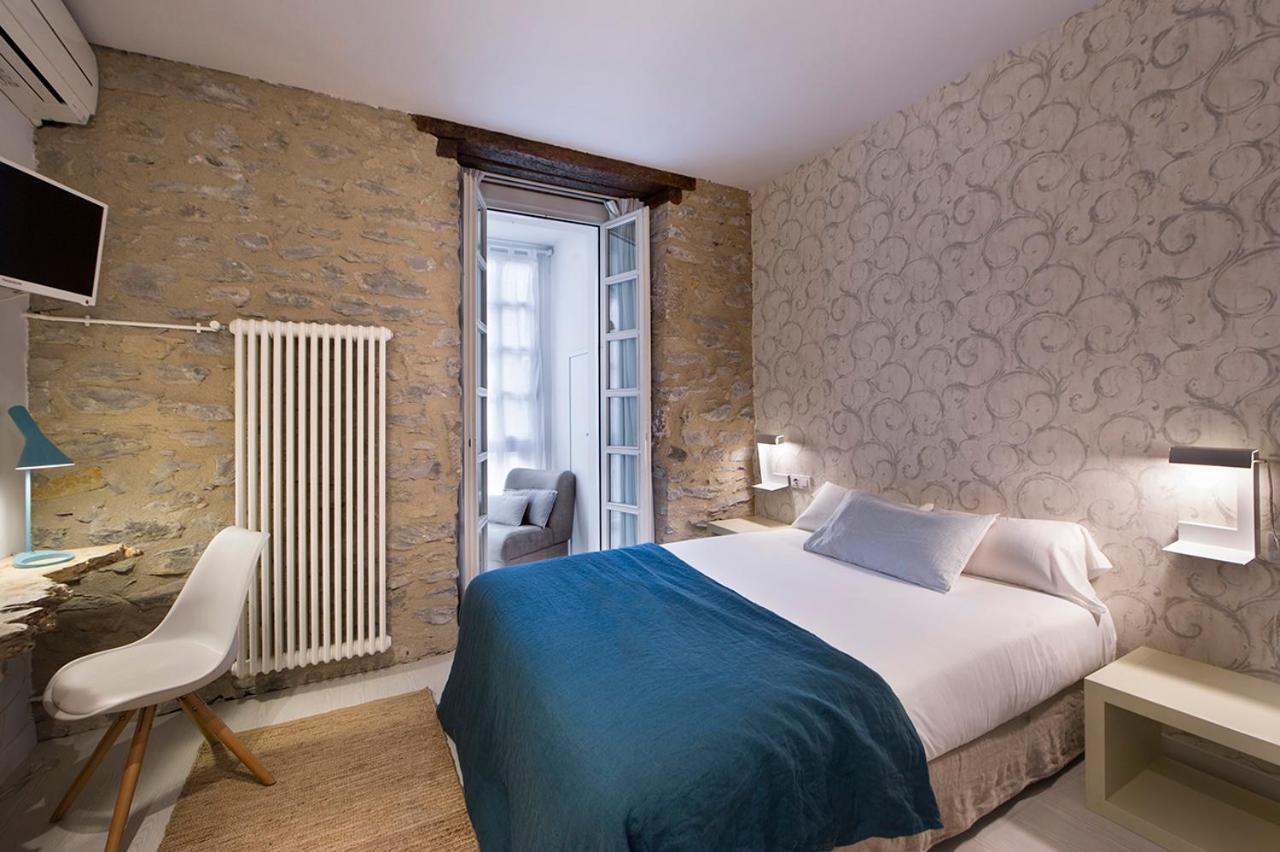 Double or Twin Room - Photo 1