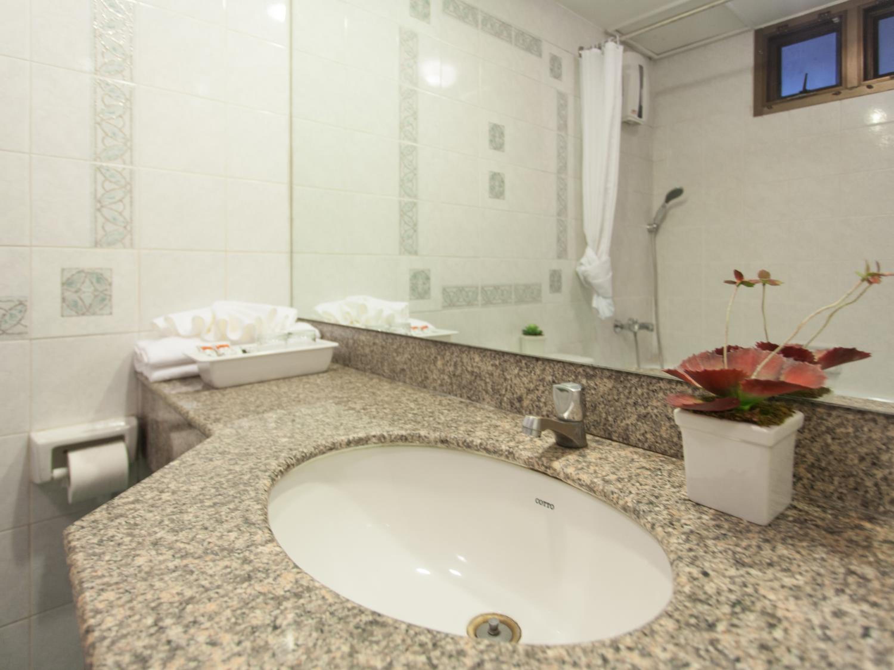Standard Double Room - Weekly Rate photo 3