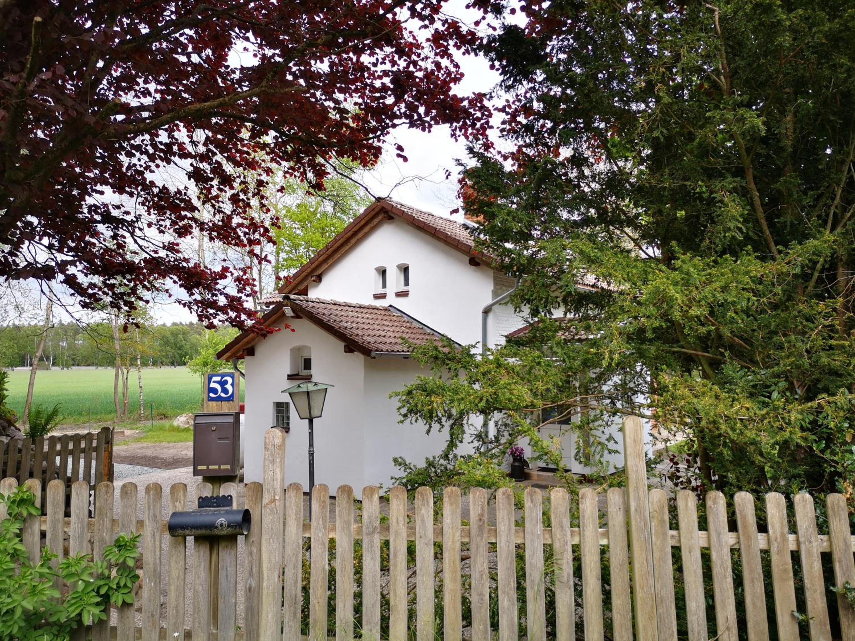 Three-Bedroom House photo 2