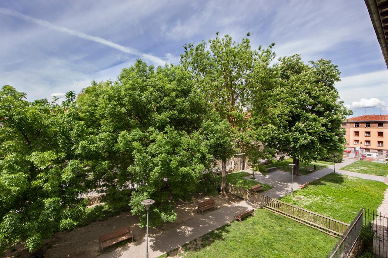 Studio - Photo 7