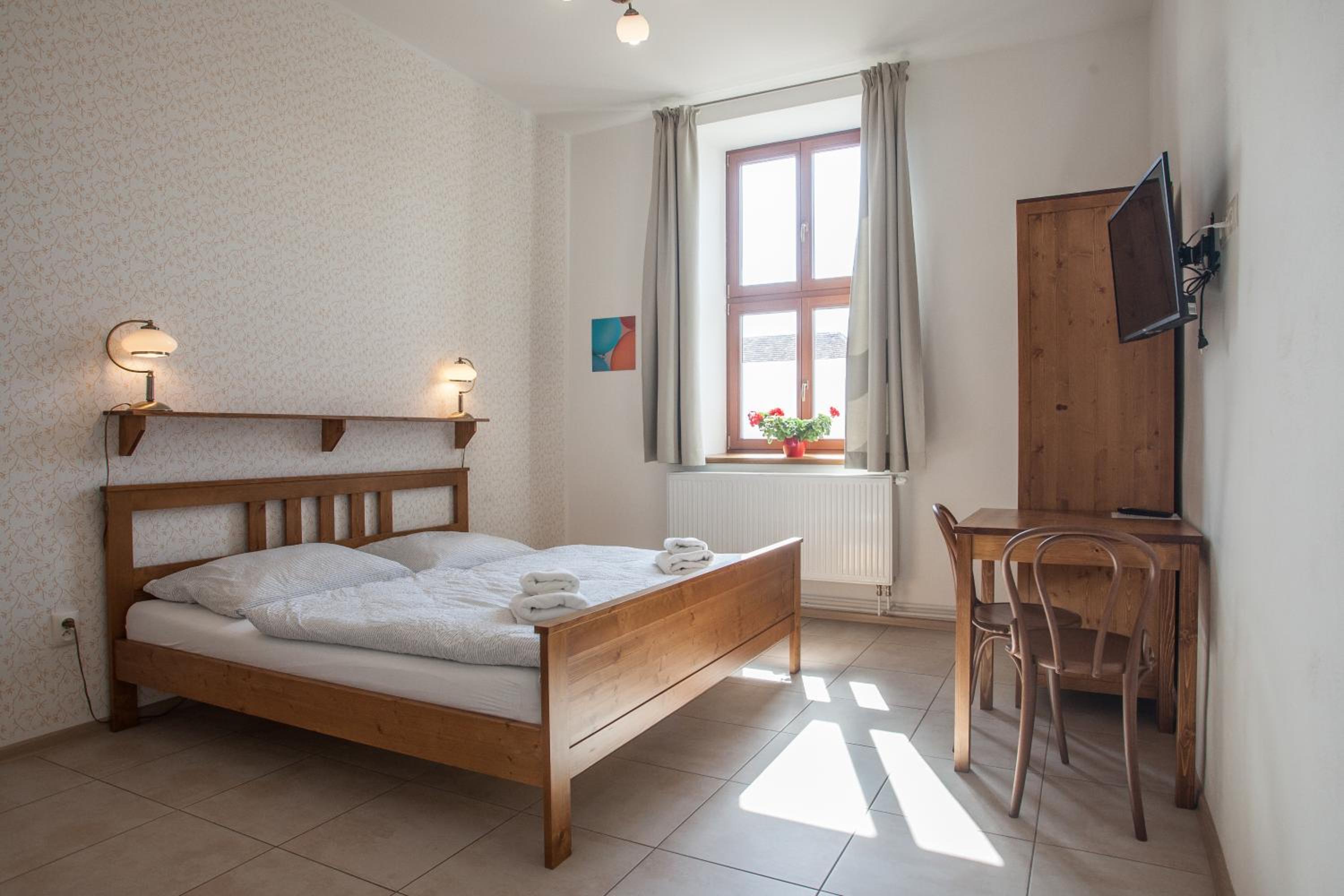 Standard Double Room - Photo 4