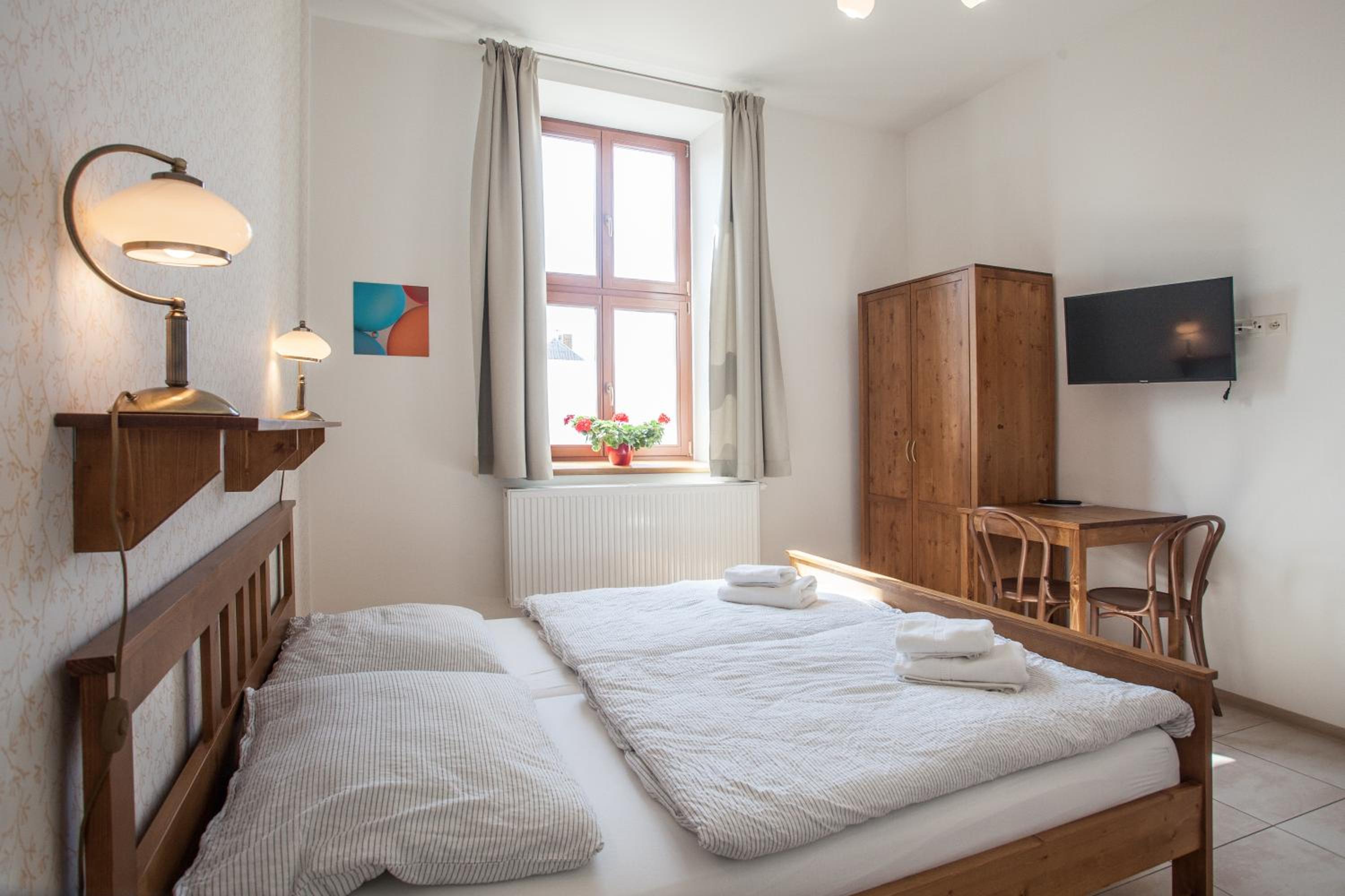 Standard Double Room - Photo 2