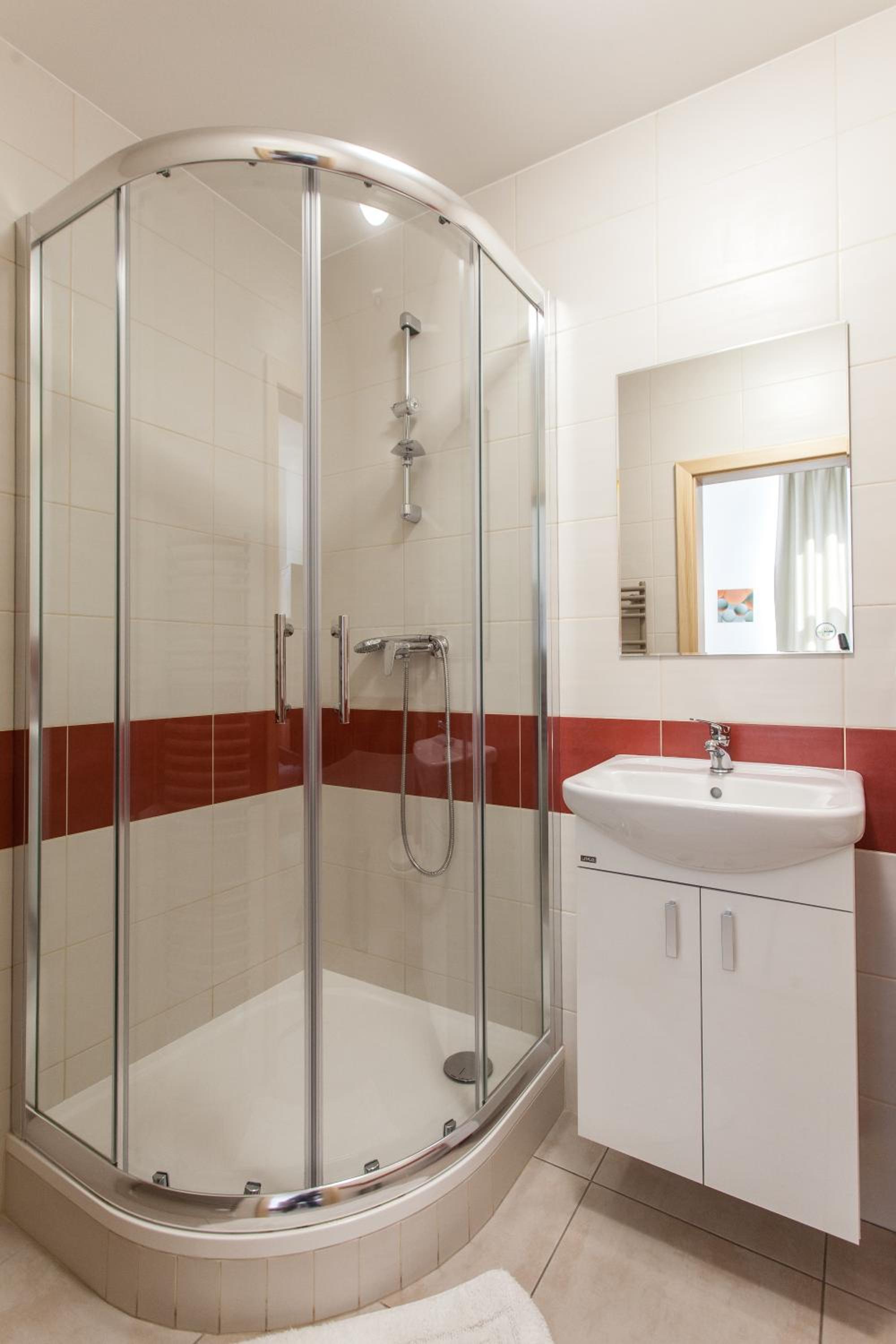 Standard Double Room - Photo 9