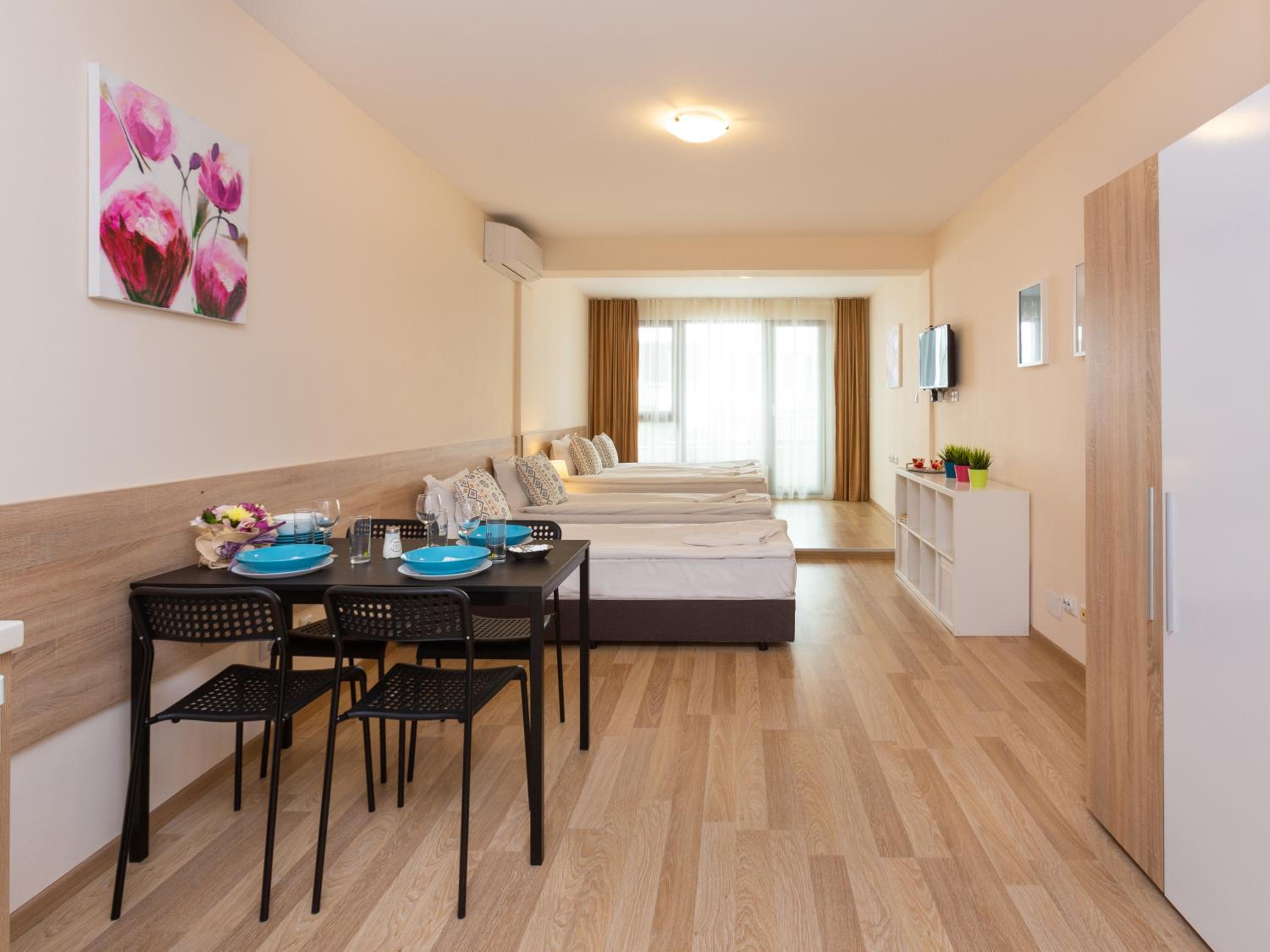 Quadruple Room with Terrace photo 2