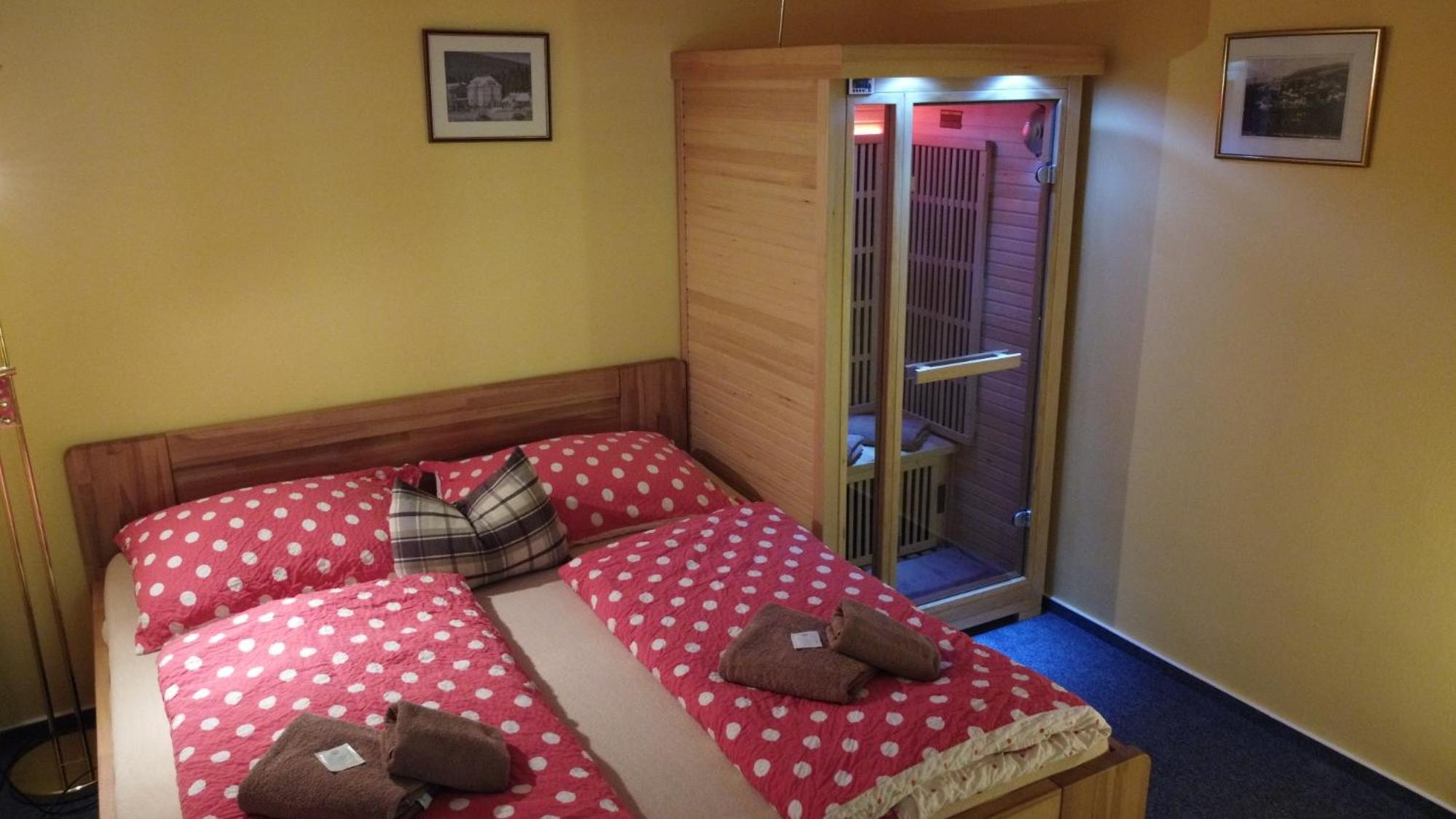 Double Room with Sauna photo 1