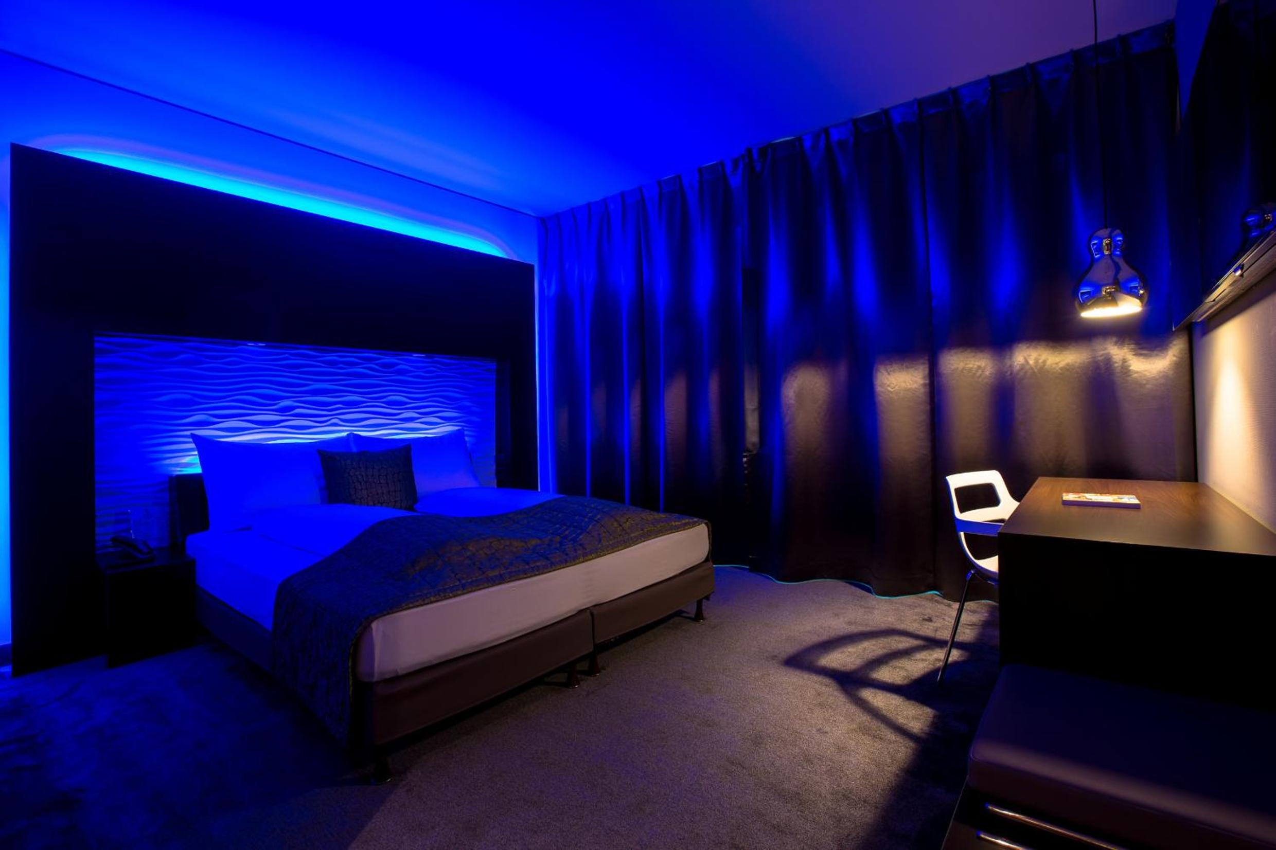 Business Single Room thumbnail 5