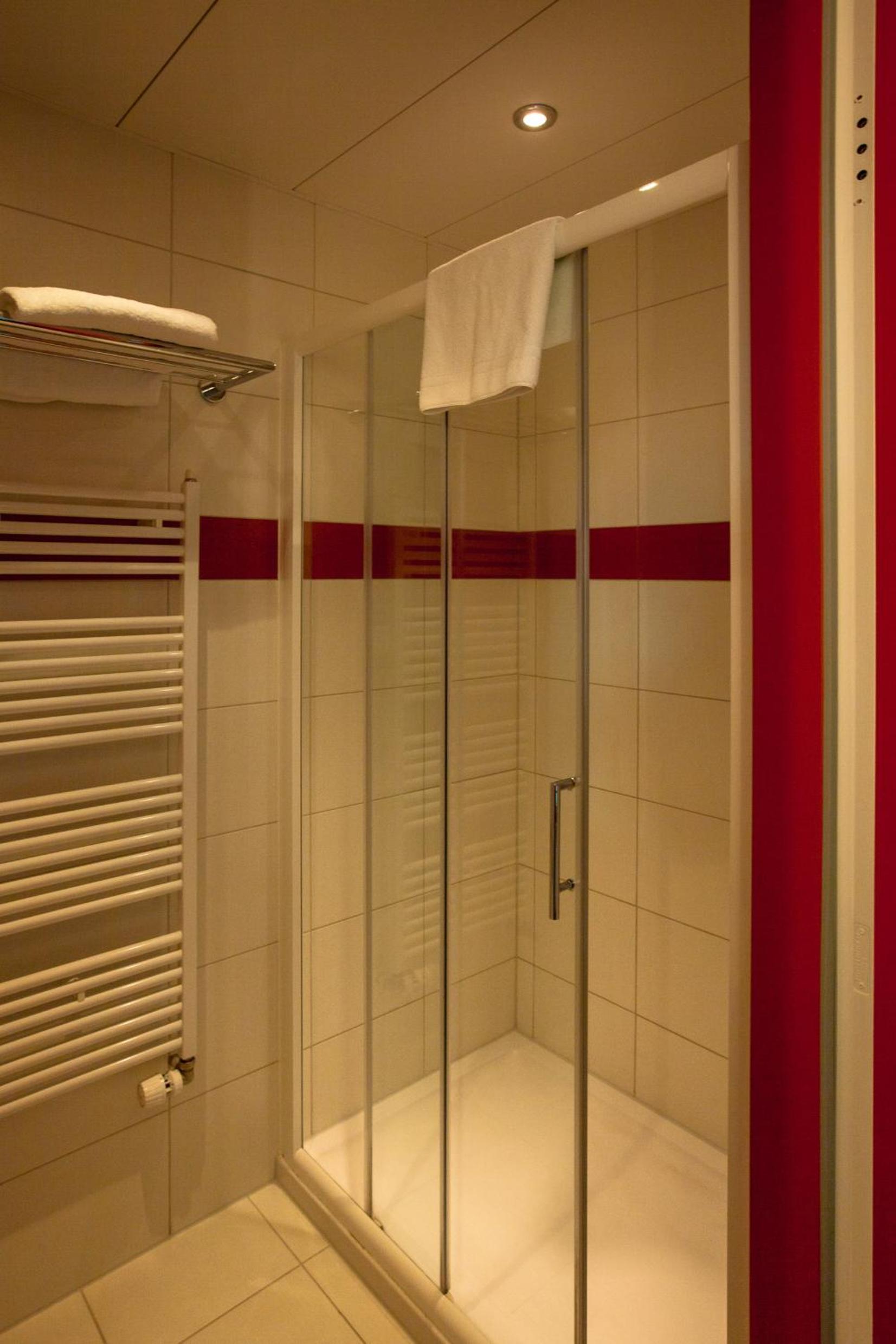 Business Single Room thumbnail 5