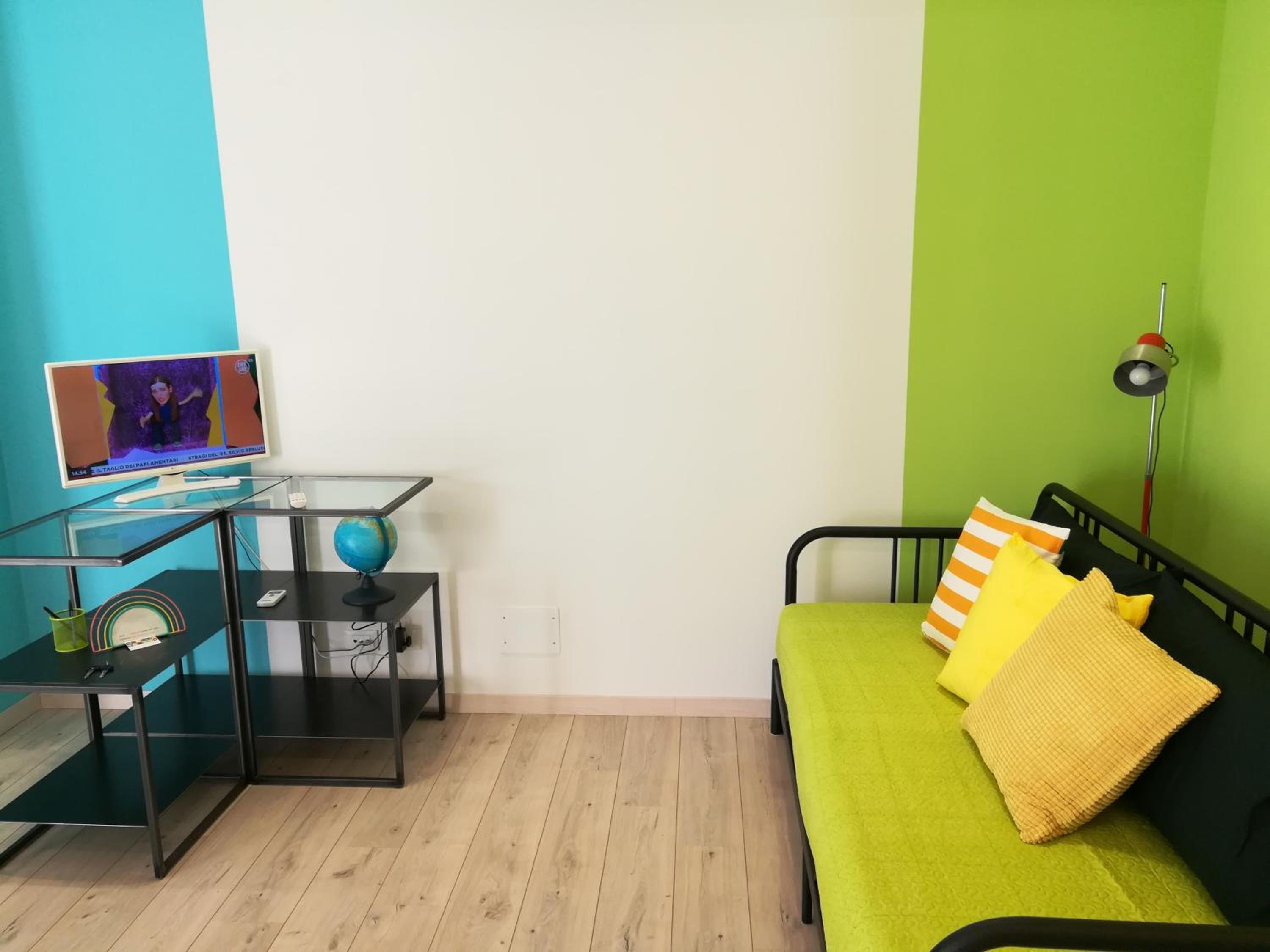 Loft - Photo 2