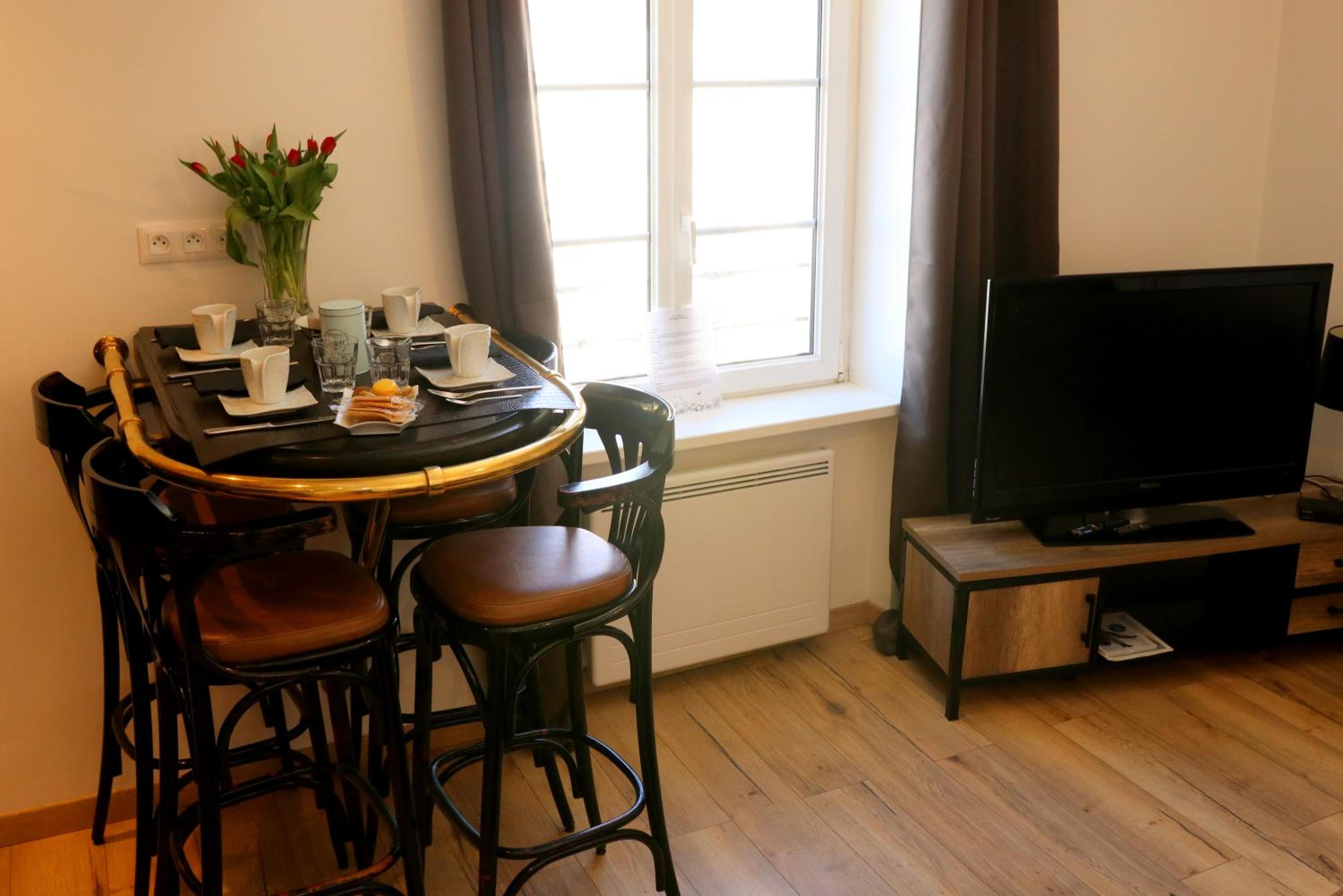 Apartment - Split Level photo 3