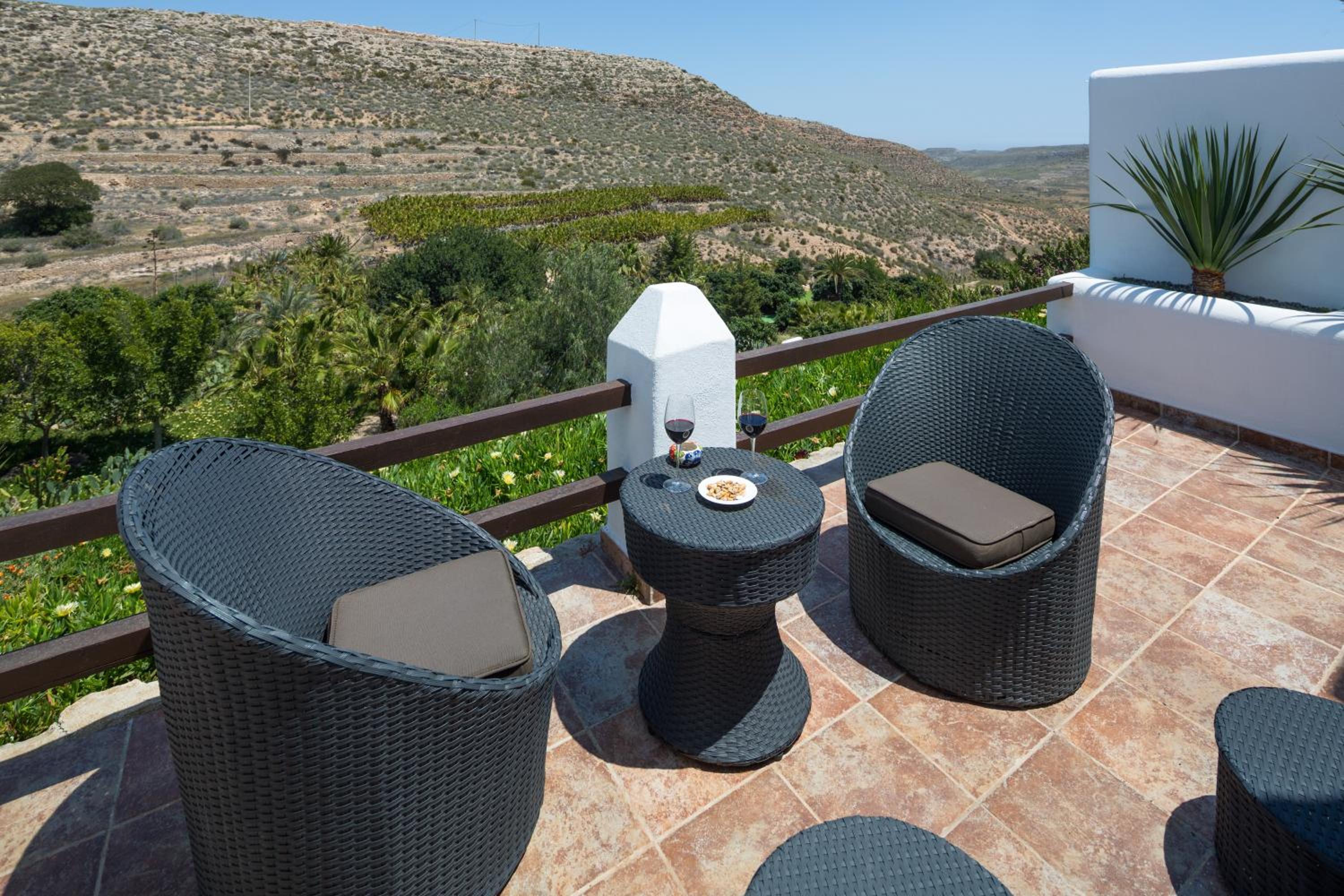 Double Room with Terrace - Photo 4